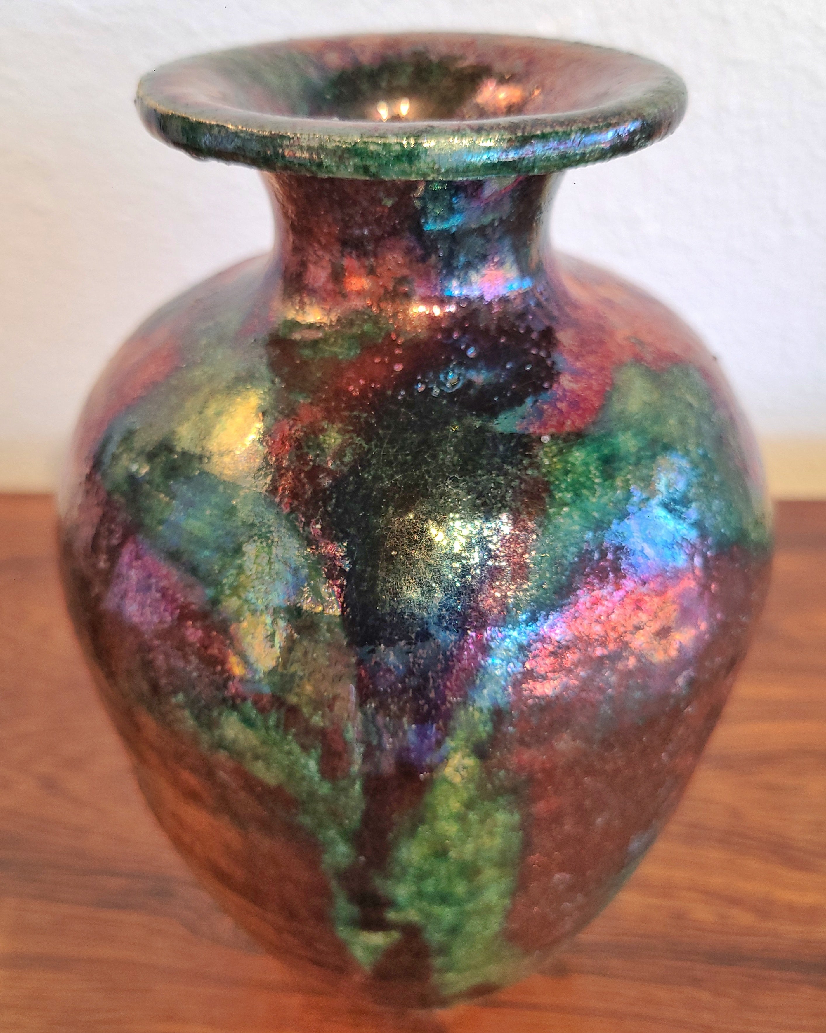 SIGNED IRIDESCENT RAKU-FIRED VASE (NOT WATERTIGHT)