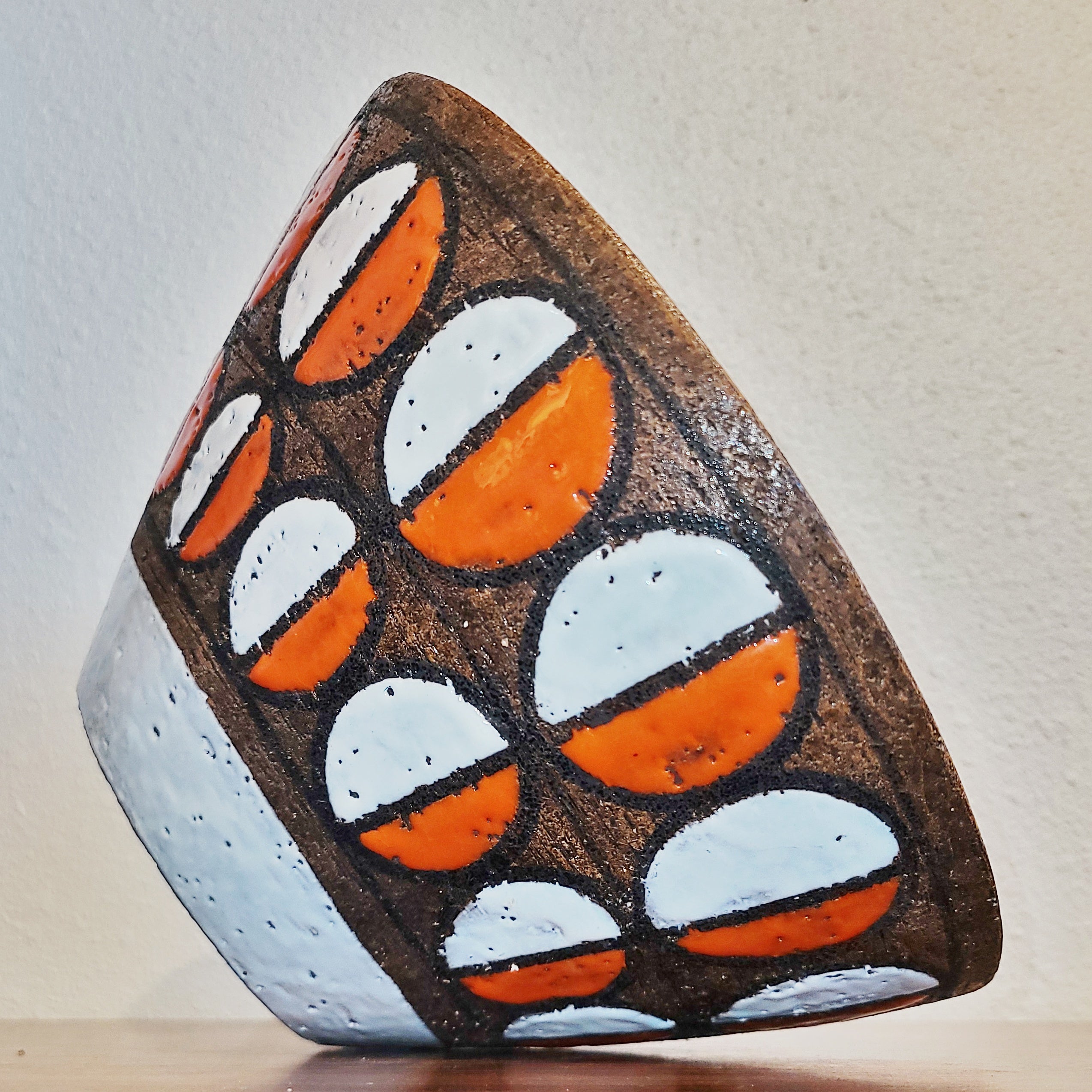LARGE BITOSSI CERAMIC BOWL WITH SEMICIRCLES