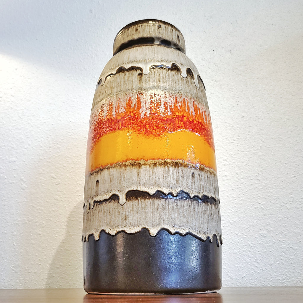 SCHEURICH FAT LAVA FLOOR VASE Nr. 553/38 – MODERN REDUX SCHEURICH FAT LAVA FLOOR VASE Nr. 553/38 – MODERN REDUX