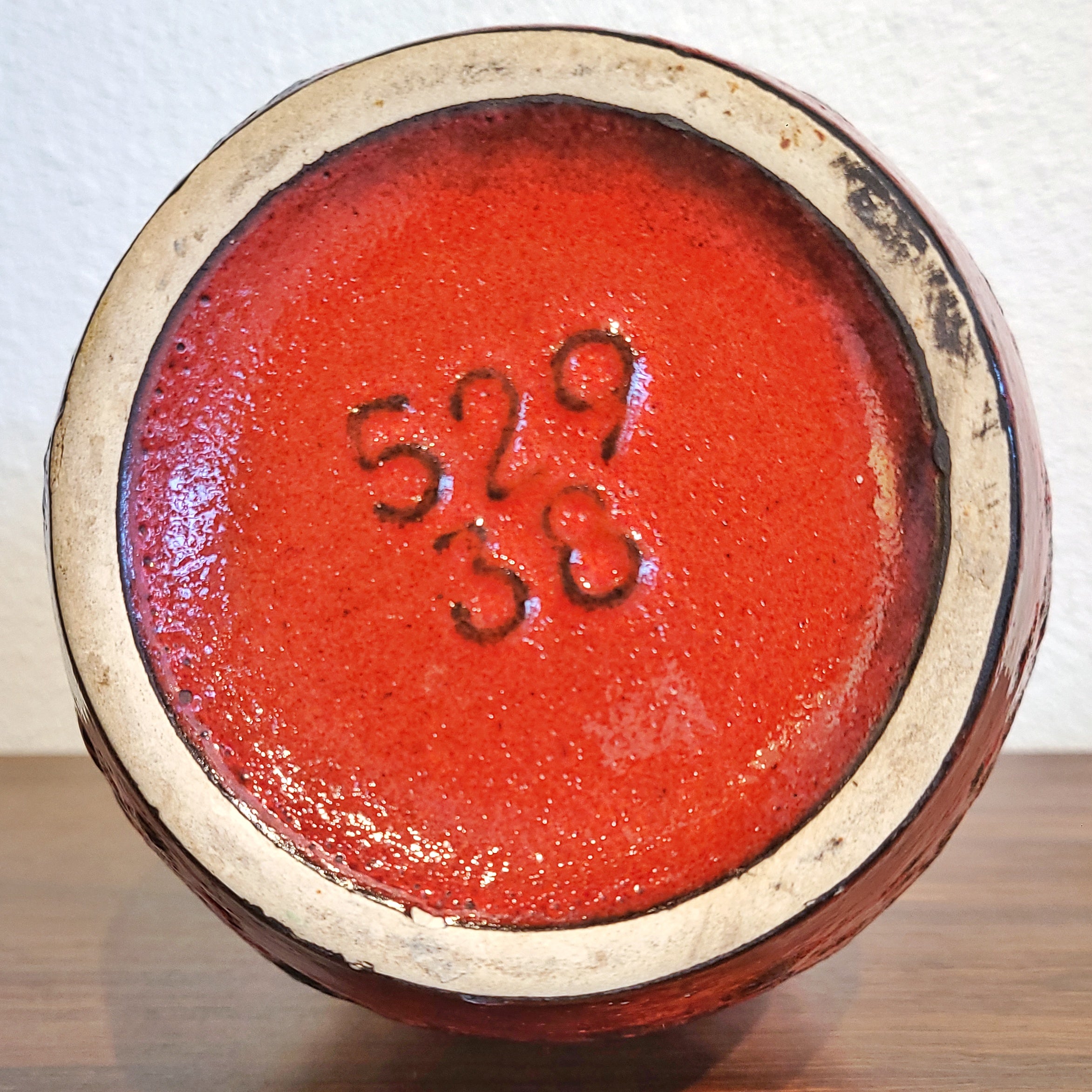LARGE SCHEURICH KERAMIK RED & BLACK FAT LAVA VASE Nr. 529/38