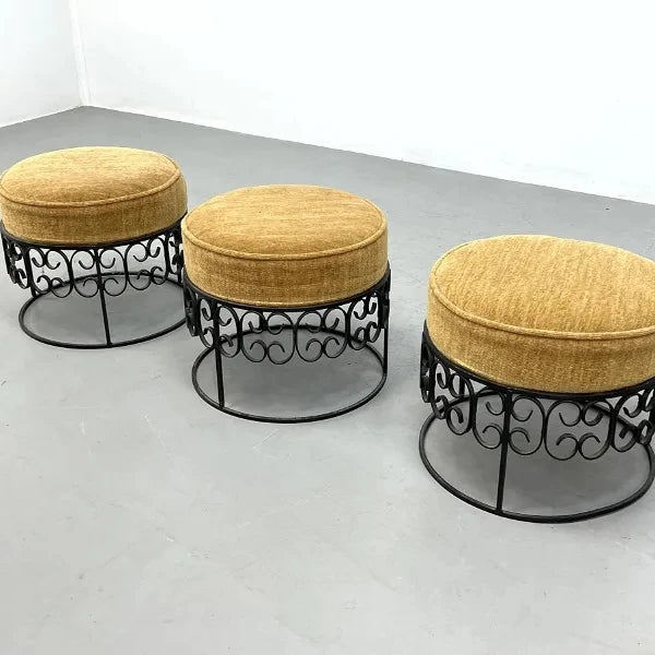 ARTHUR UMANOFF ‘GRANADA’ STACKING STOOLS FOR BOYUER SCOTT (1964)
