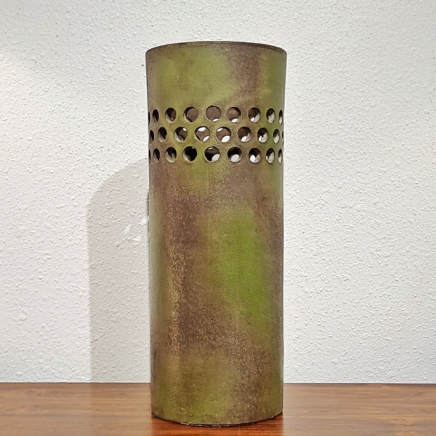 LARGE BITOSSI ‘ETRUSCAN’ DÉCOR CYLINDER FLOOR VASE/UMBRELLA STAND