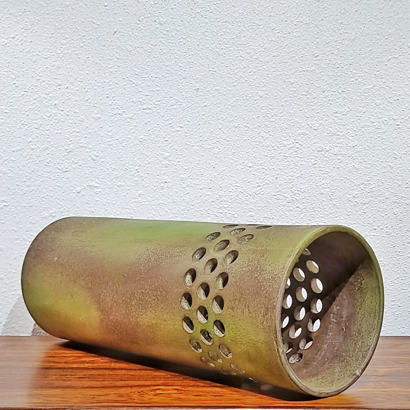 LARGE BITOSSI ‘ETRUSCAN’ DÉCOR CYLINDER FLOOR VASE/UMBRELLA STAND