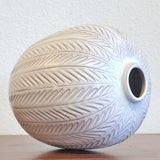 ANNA-LISA THOMSON INCISED VASE FOR UPSALA-EKEBY (SWEDEN, 1940s)