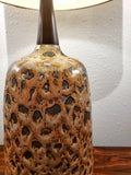 CERAMIC AND WALNUT FAT-LAVA TABLE LAMP