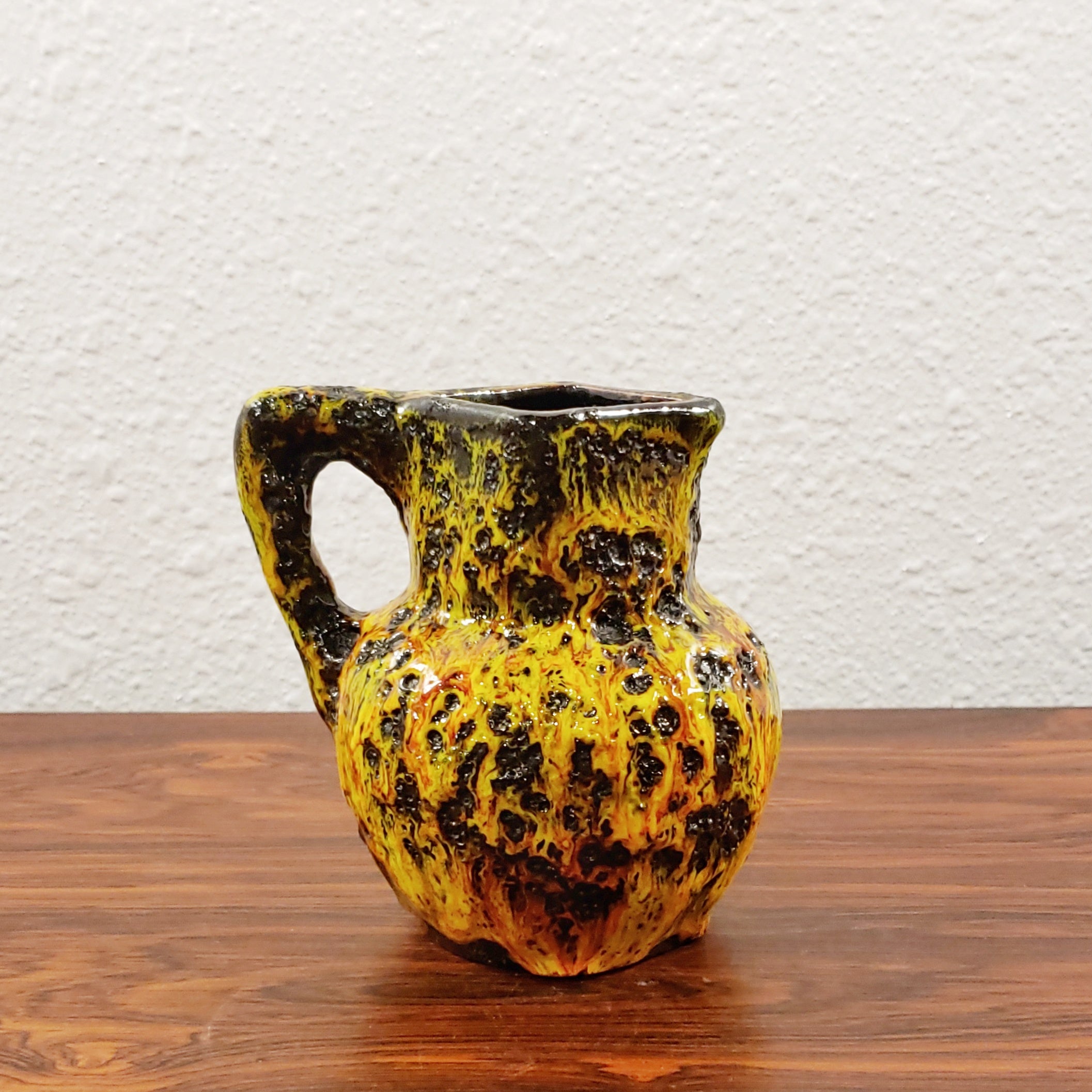 KREUTZ KERAMIK JUG VASE