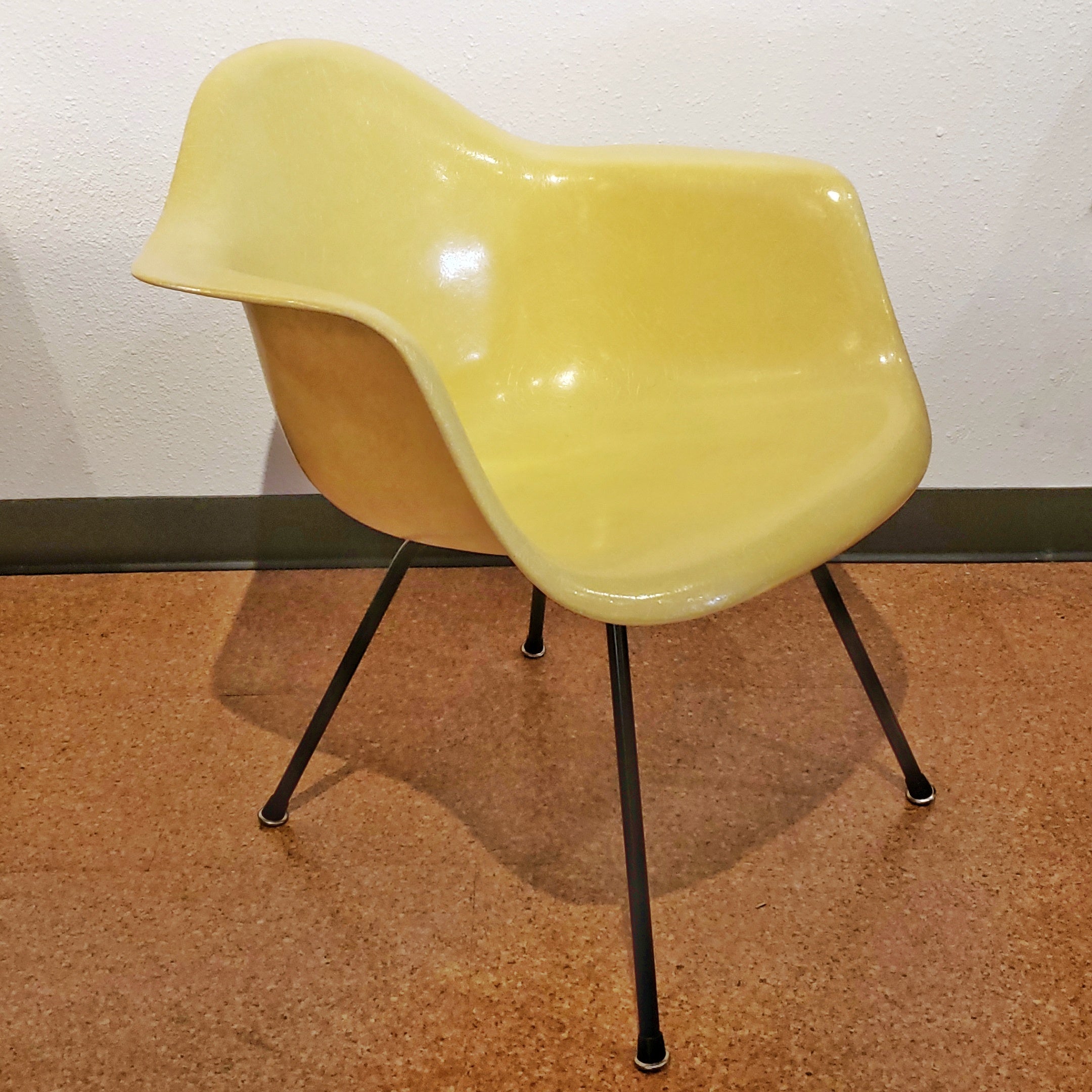 CHARLES & RAY EAMES 'LAX' ARMCHAIRS FOR HERMAN MILLER