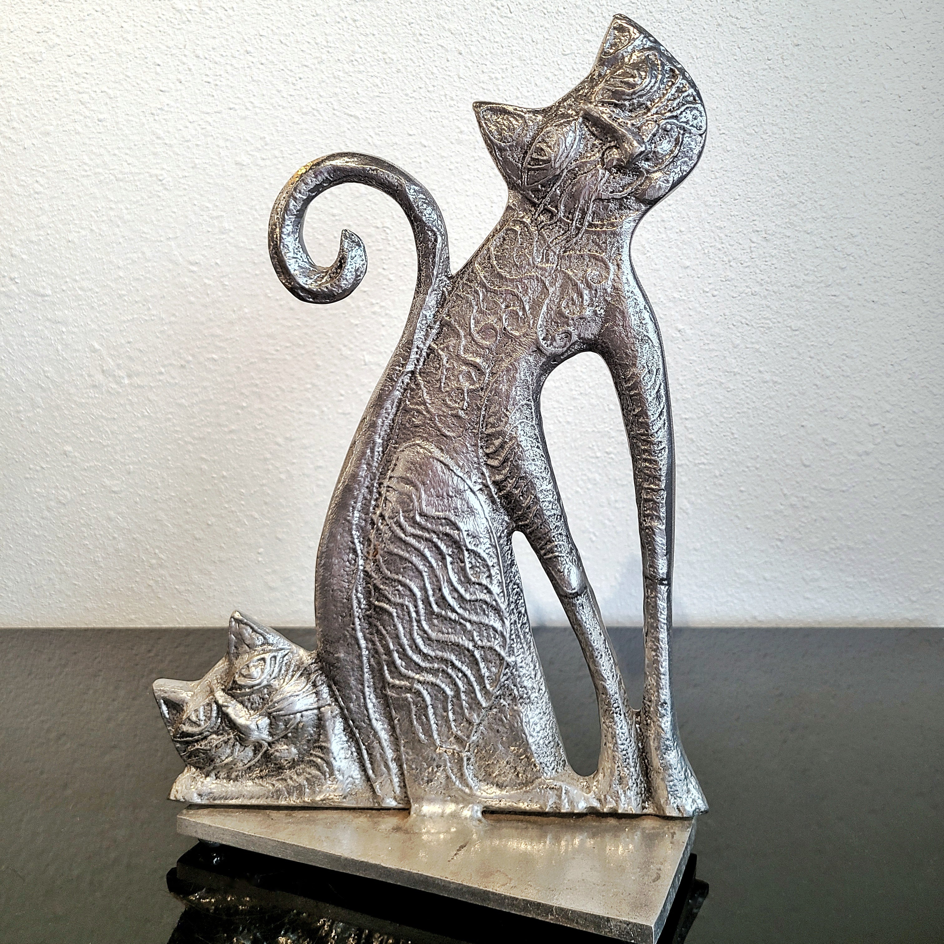 DON DRUMM SAND-CAST ALUMINUM ‘CATS’ DOORSTOP