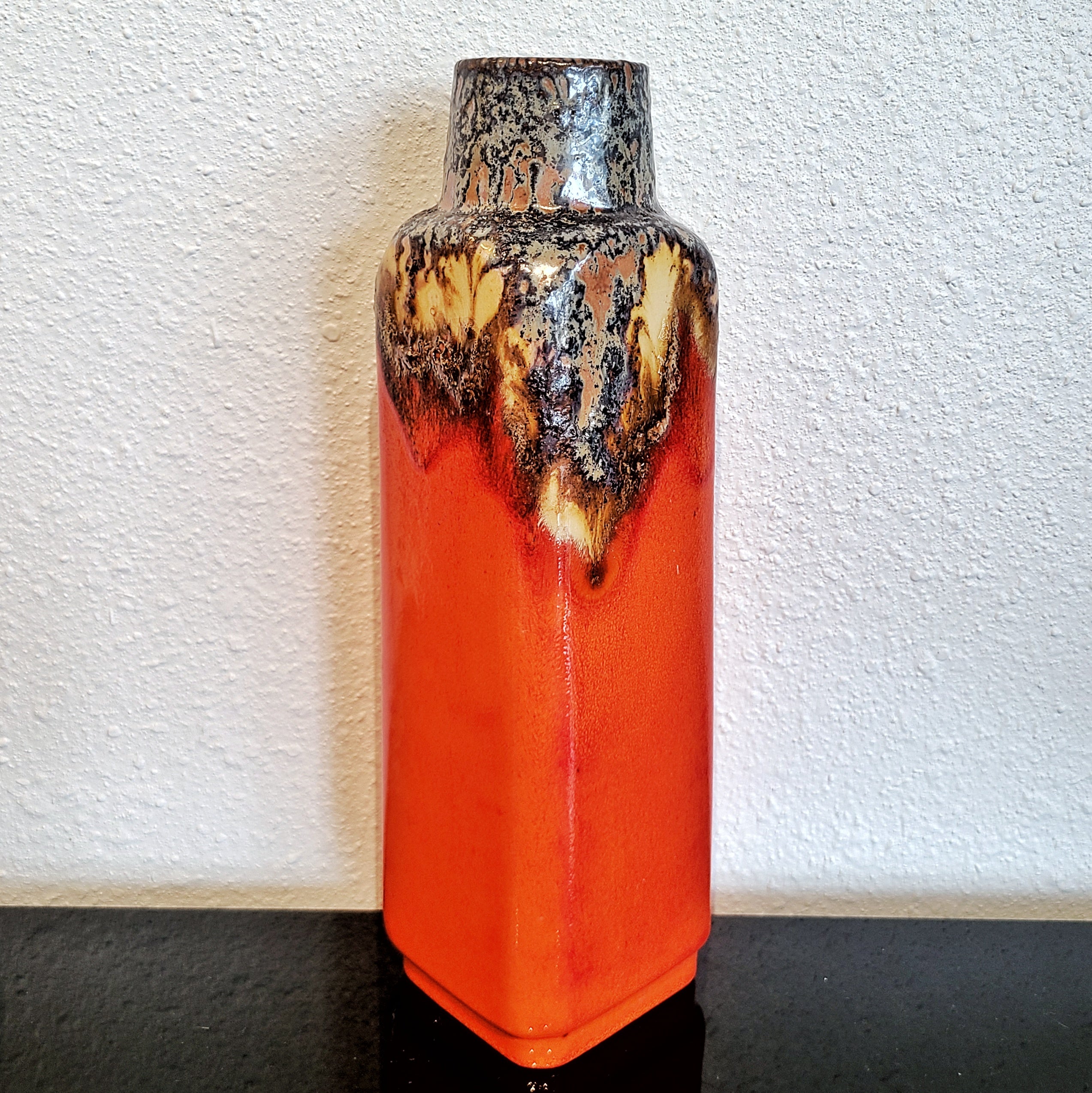 PERSIMMON-ORANGE Ü-KERAMIK FAT LAVA VASE Nr. 1438/30