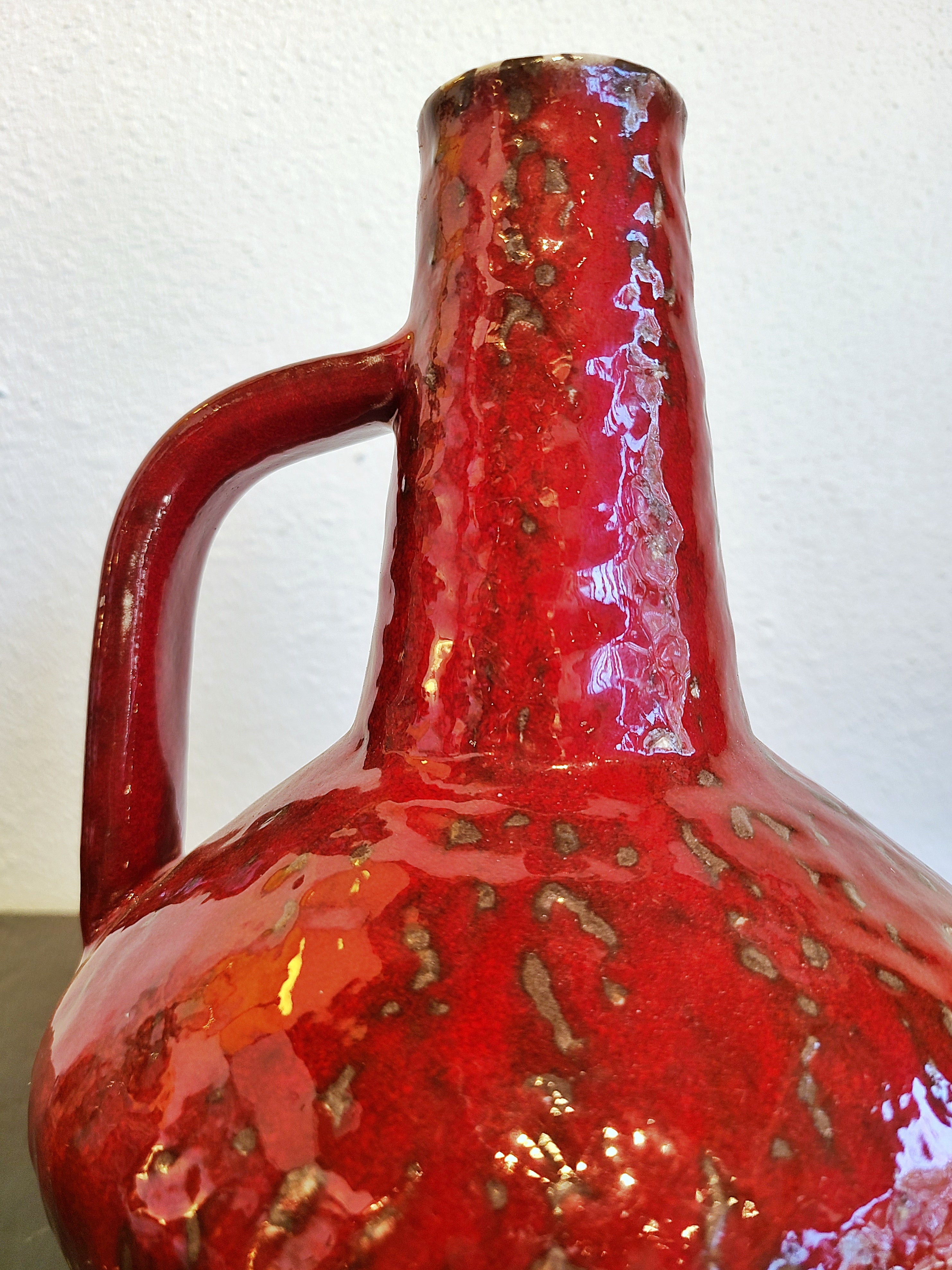 CARSTENS RED ATELIER SERIES JUG VASE Nr. 201