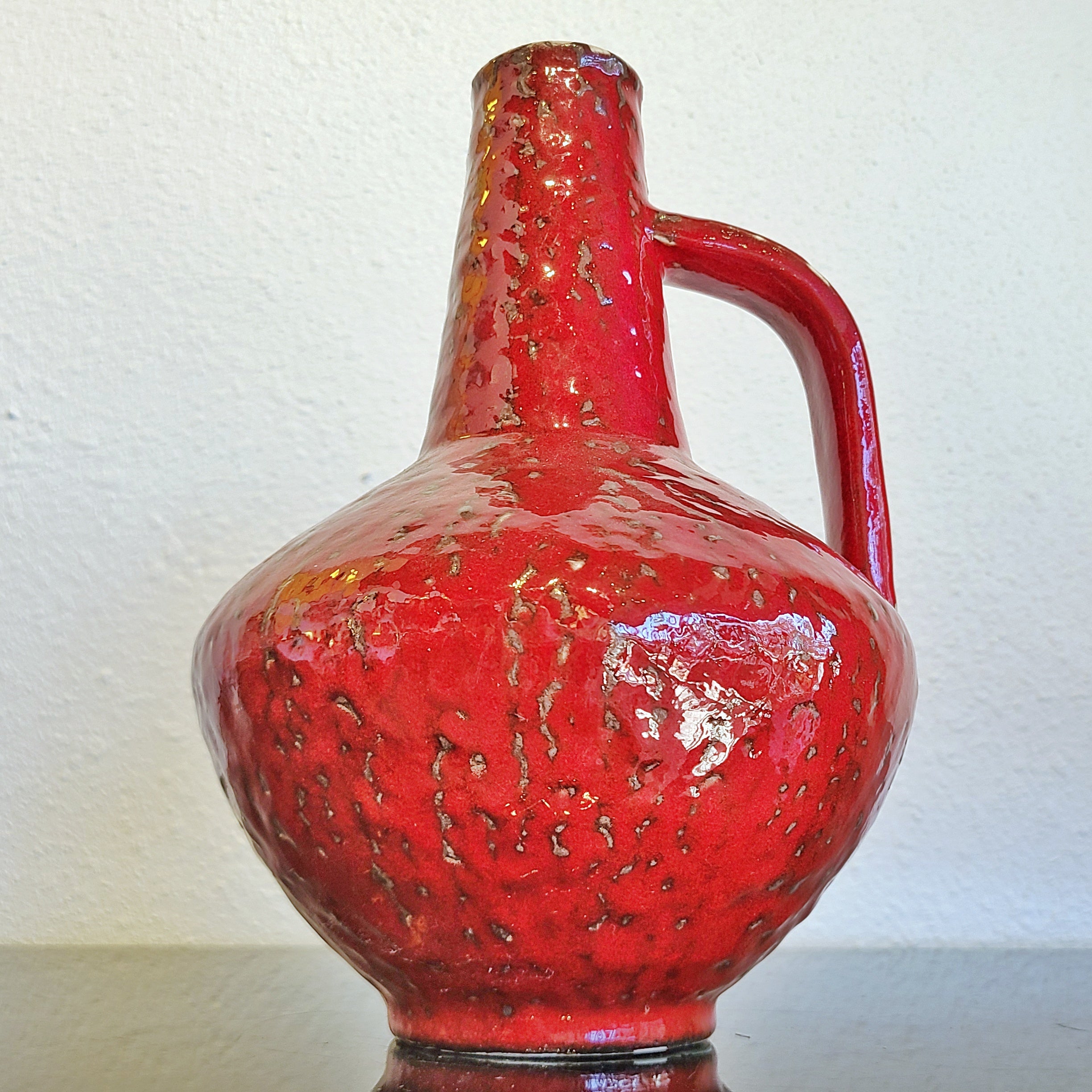 CARSTENS RED ATELIER SERIES JUG VASE Nr. 201