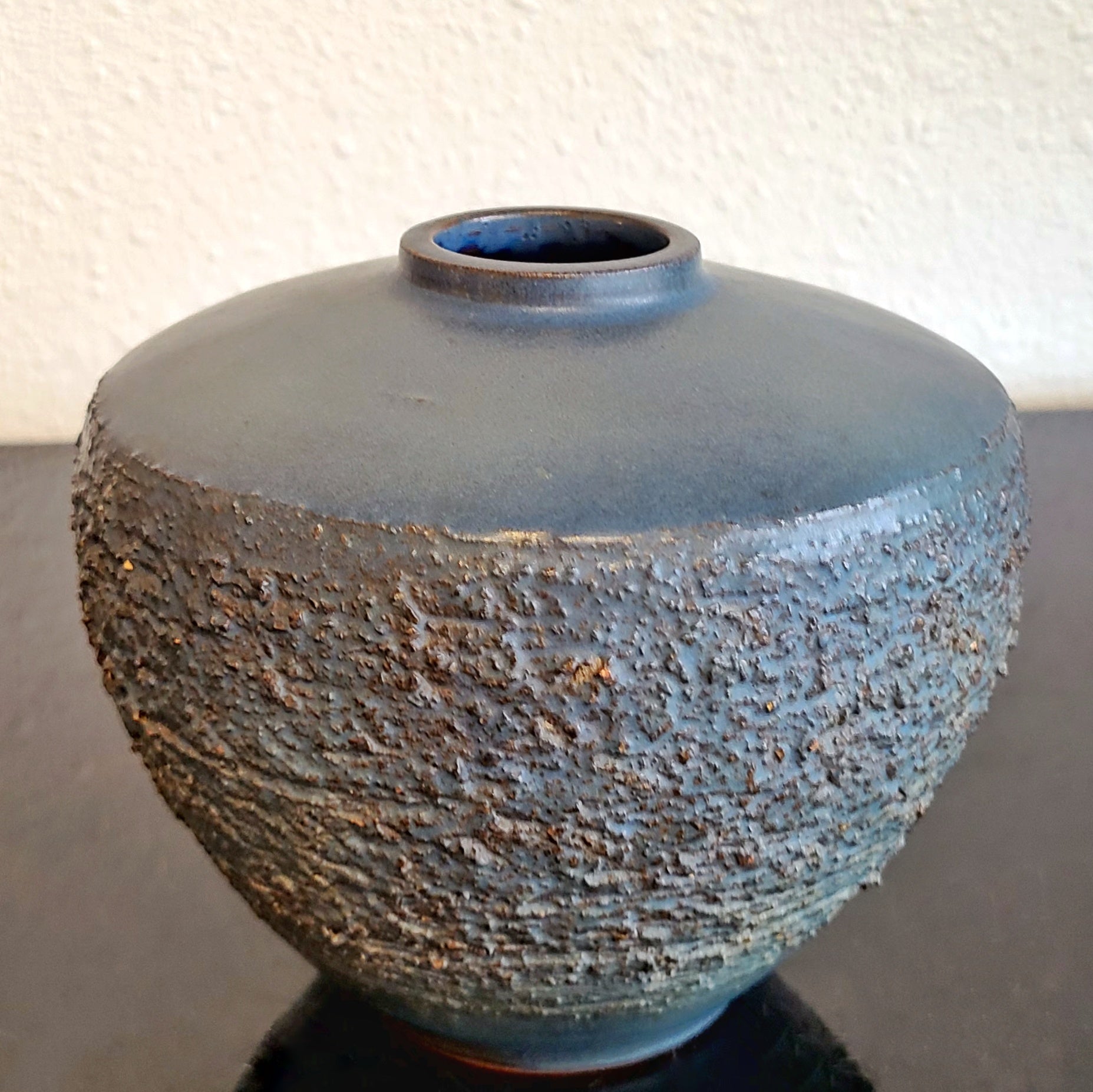 HERMANN FOCKE STUDIO POTTERY VASE (W. GERMANY)