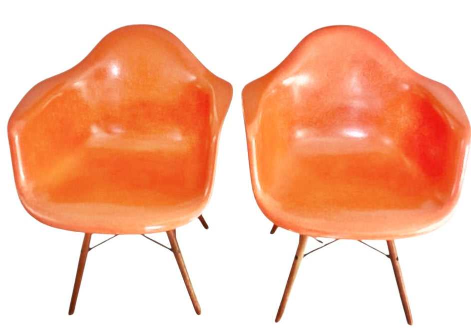 ORANGE EAMES MOLDED FIBERGLASS ‘DAW’ ARMCHAIR WITH NEW DOWEL BASE (2 AVAILABLE)
