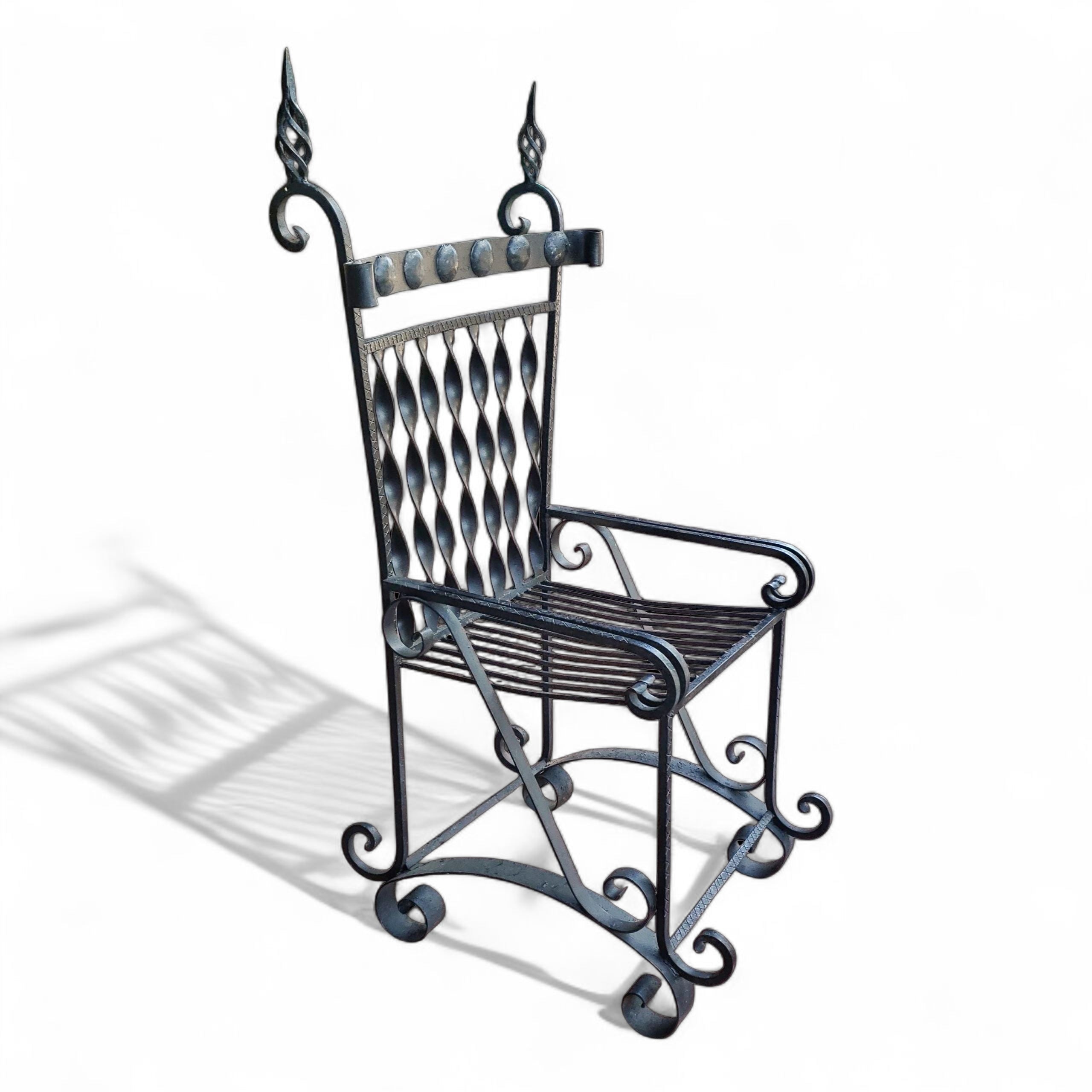 IRON MEDIEVAL STYLE GARDEN CHAIR