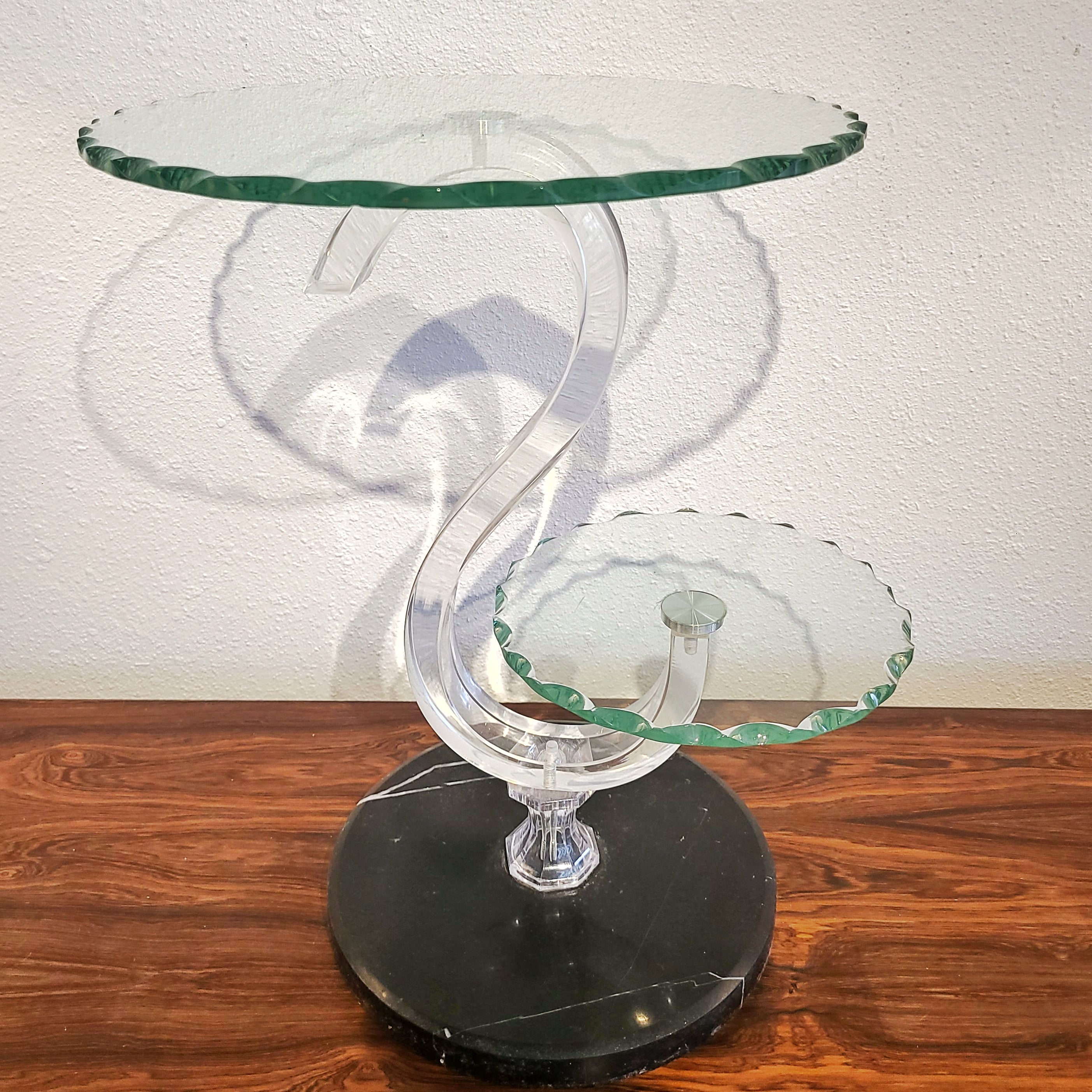 FONTANA ARTE STYLE SCALLOPED GLASS, LUCITE, AND MARBLE STEP TABLE