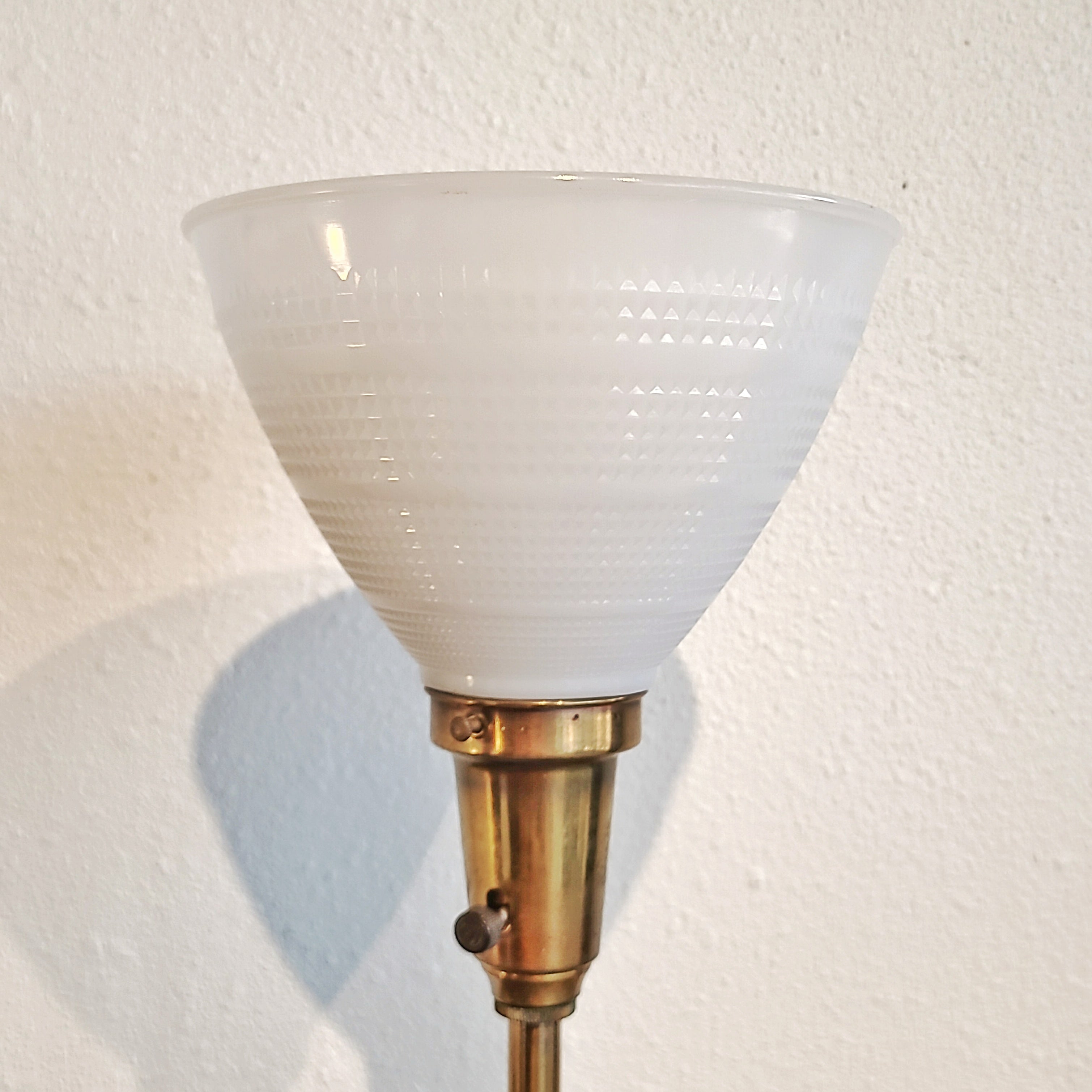 TALL STIFFEL BRASS AND CERAMIC TABLE LAMP