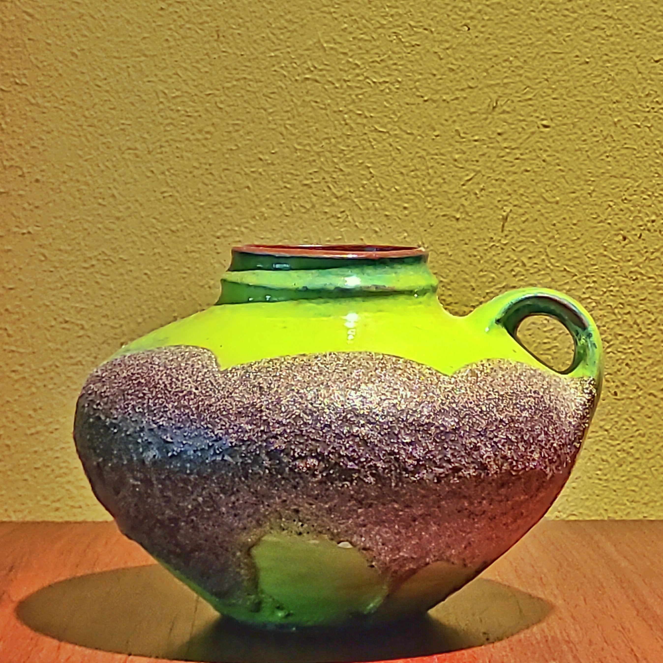 LIME GREEN CARSTENS ‘ATELIER’ JUG VASE Nr. C243/15