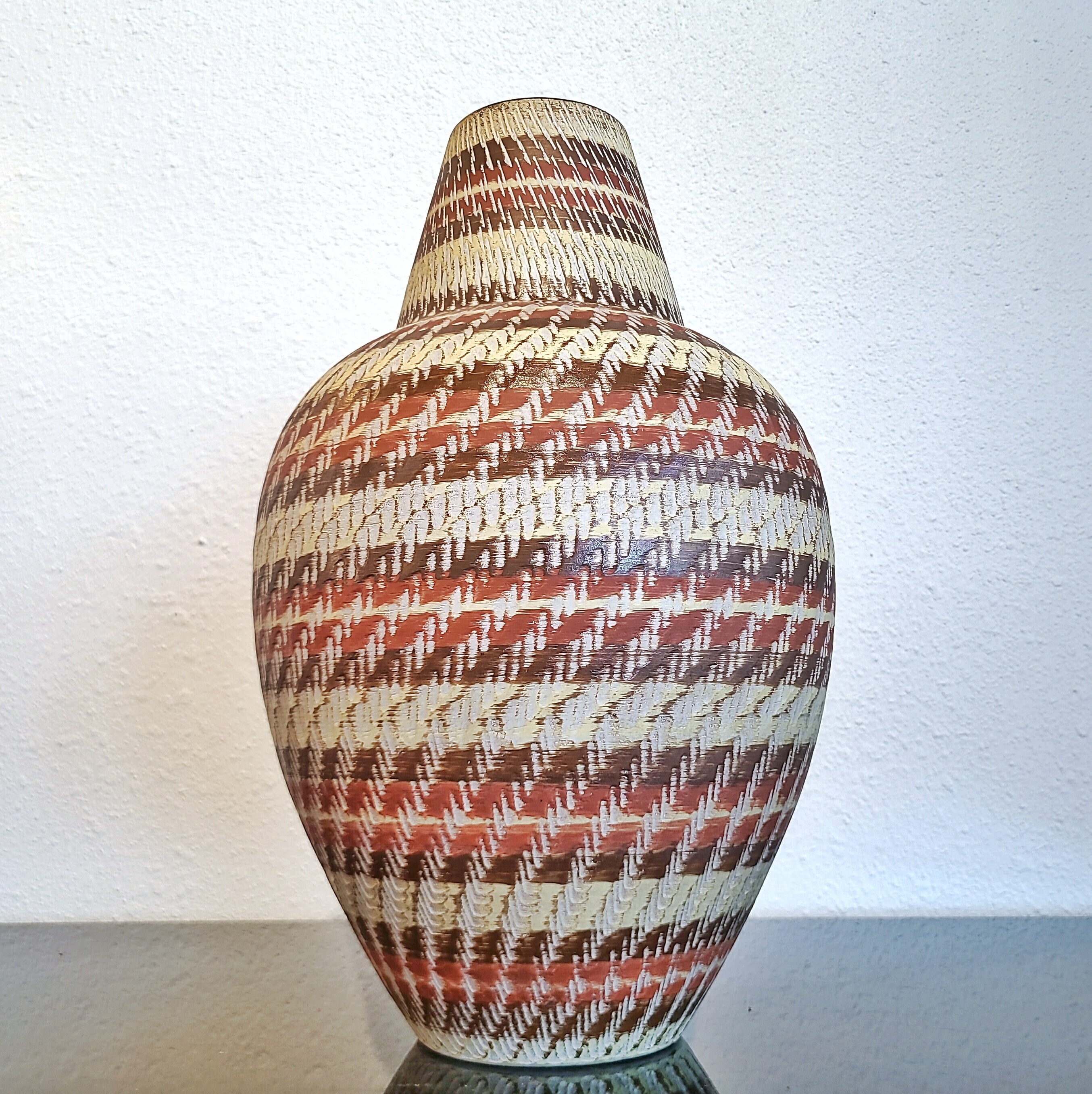 DÜMLER & BREIDEN  FAUX “KLINKER” FLOOR VASE (45 cm)