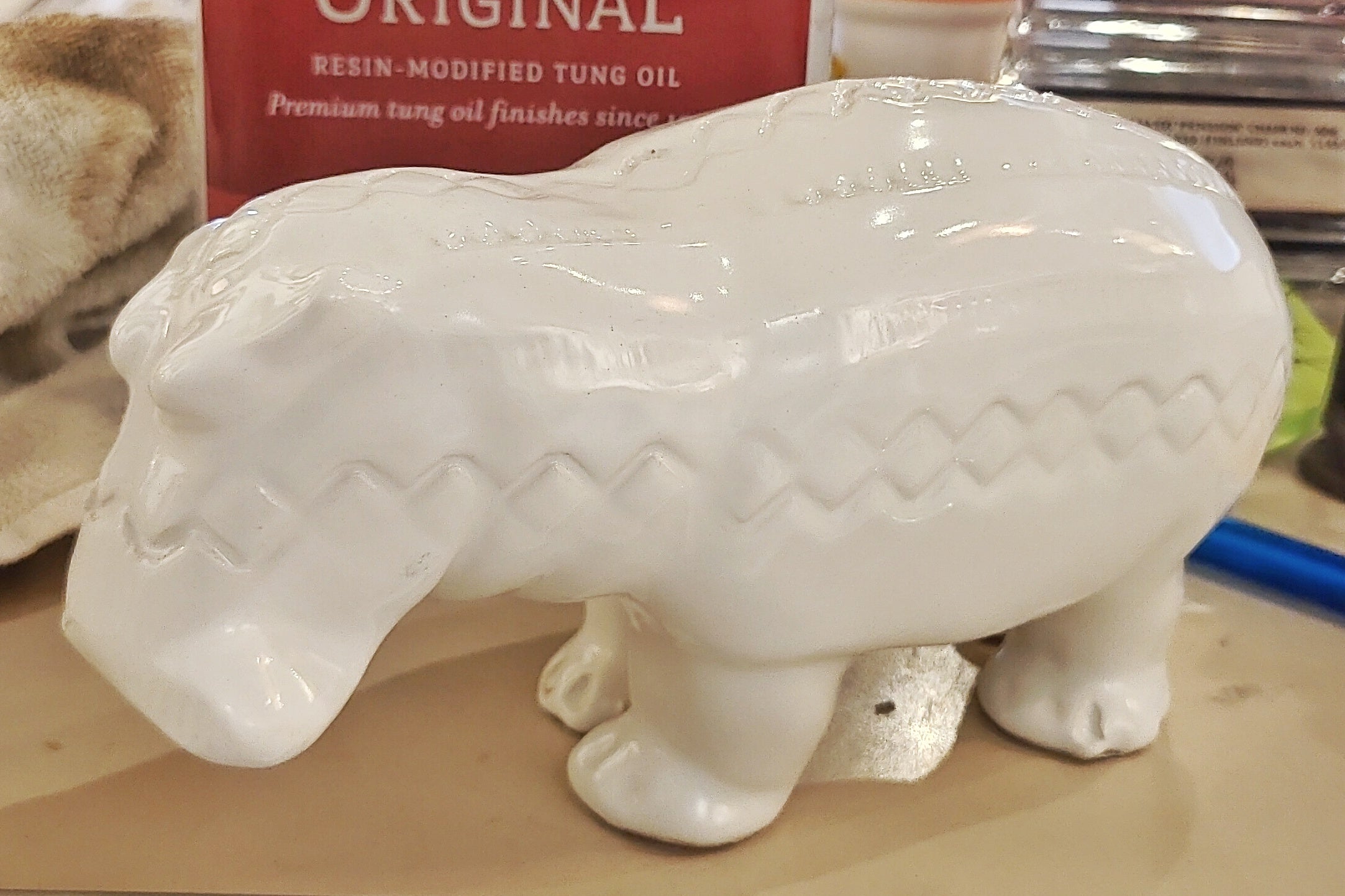 WHITE BITOSSI HIPPOPOTAMUS WITH SGRAFFITO DECOR