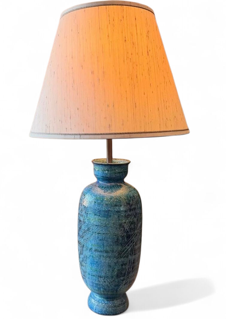 MONUMENTAL HAND-TURNED CERAMIC TABLE LAMP IN THE ‘ABSTRACT’ DÉCOR BY ALDO LONDI FOR BITOSSI CERAMICHE