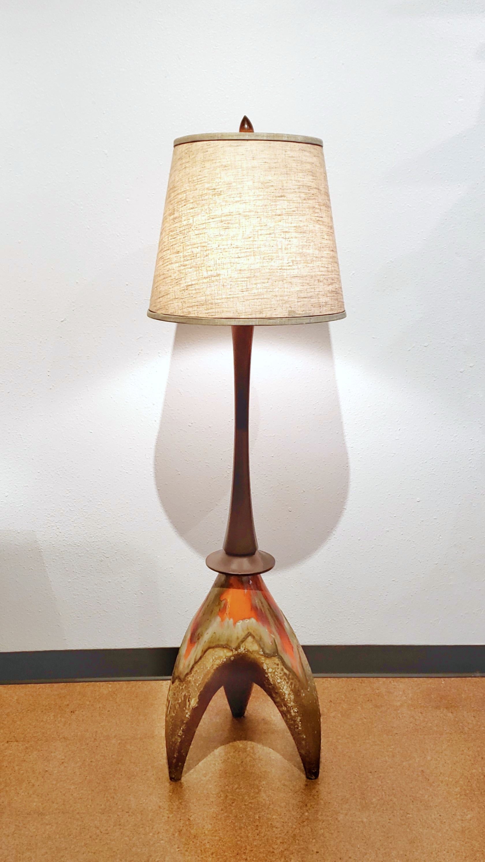 CERAMIC FLOOR LAMP IN THE STYLE OF MAURICE CHALVIGNAC