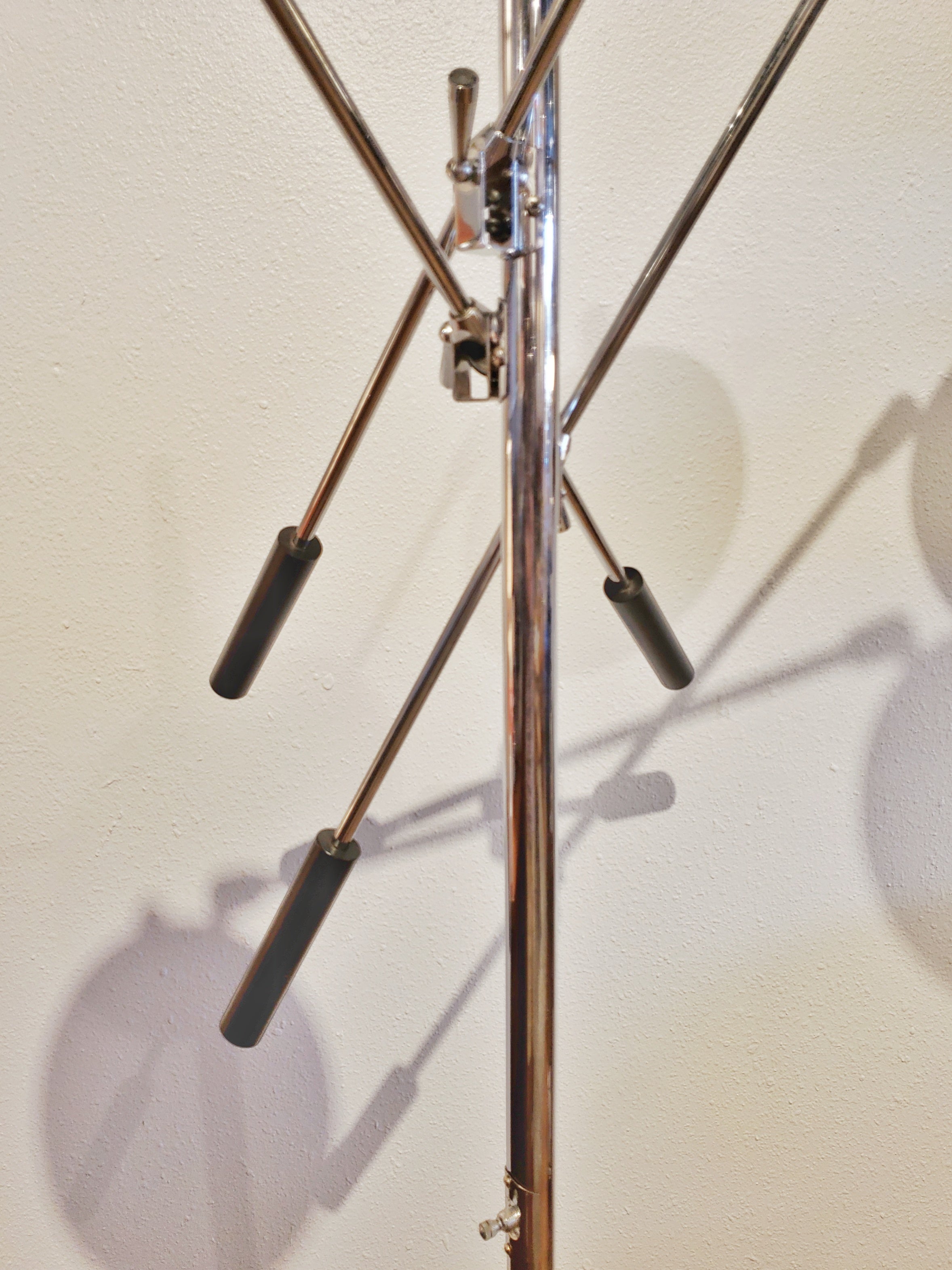 ROBERT SONNEMAN TRIENNALE STYLE CHROME FLOOR LAMP