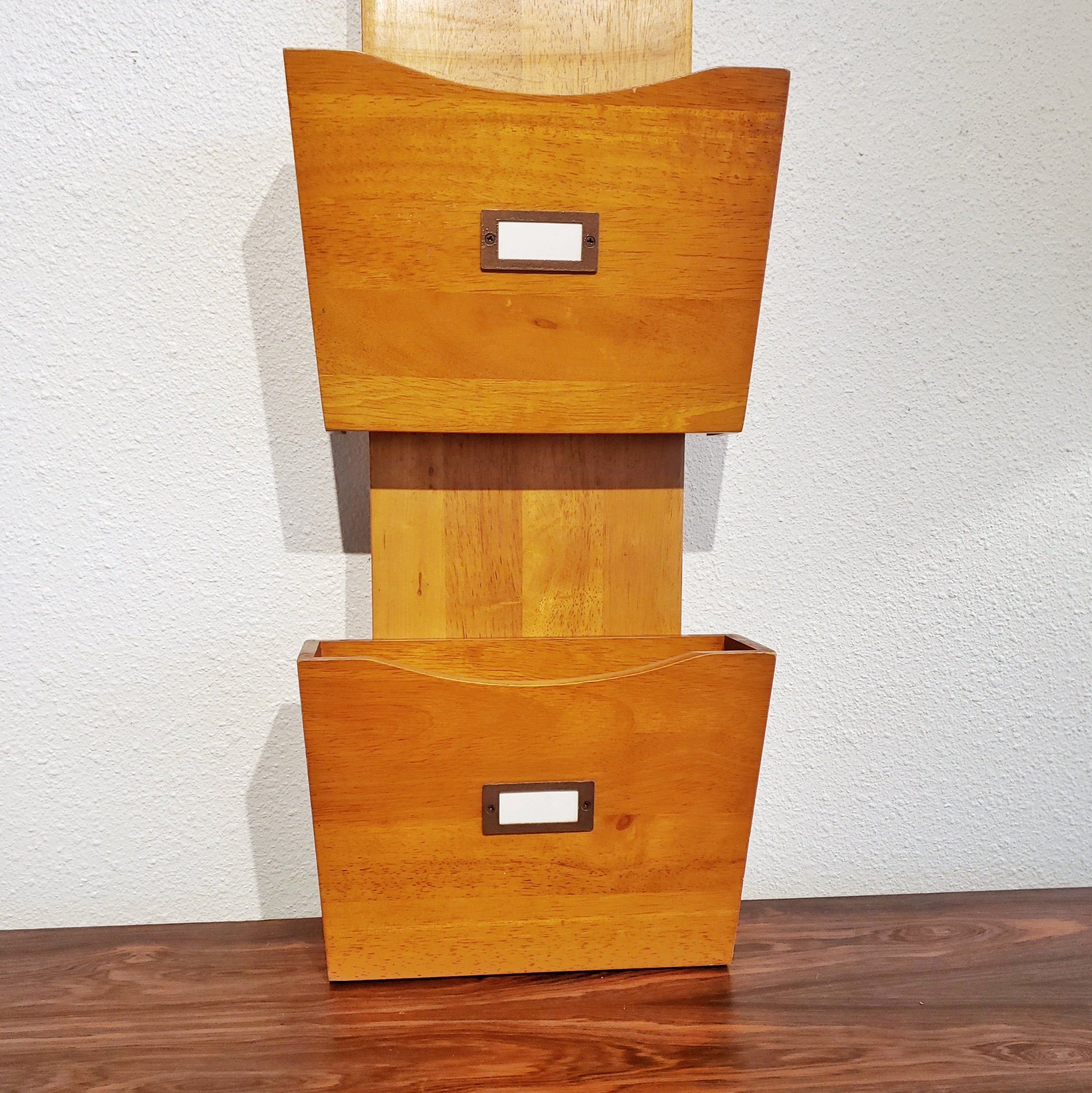 1960s THREE-TIER HANGING FILE ORGANIZER/MAGAZINE CADDY