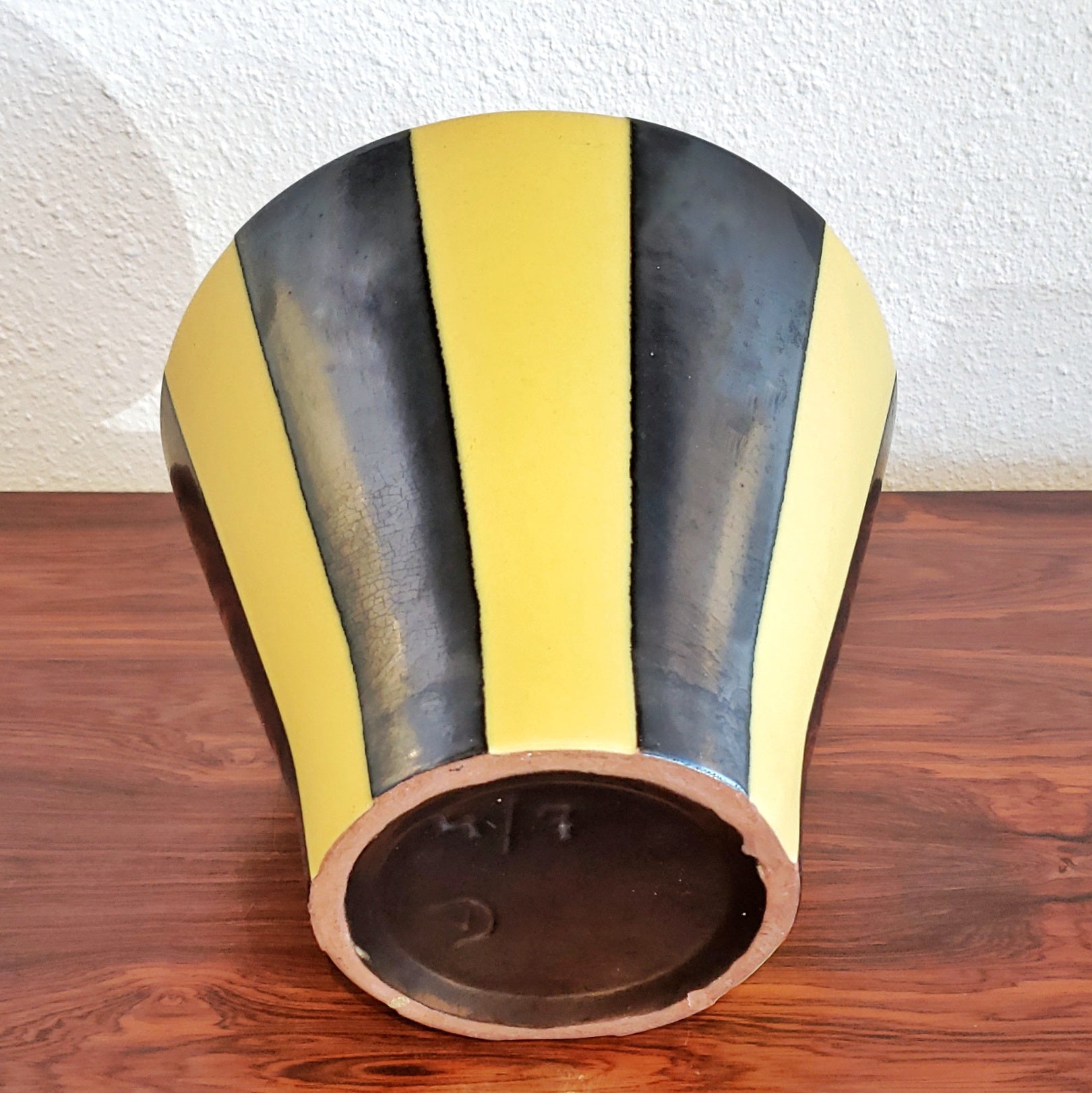 FRITZ VAN DAALEN YELLOW AND BLACK CACHEPOT