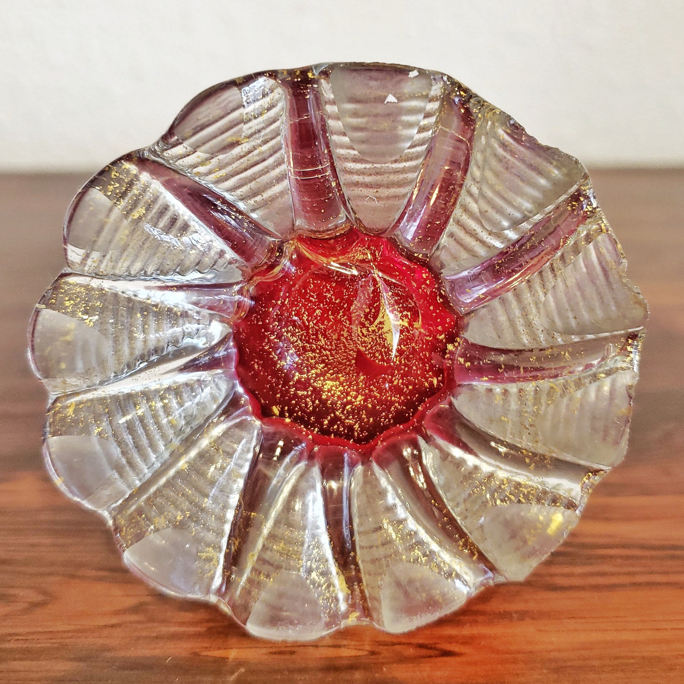 BAROVIER AND TOSO CARNELIAN RED MURANO GLASS VASE