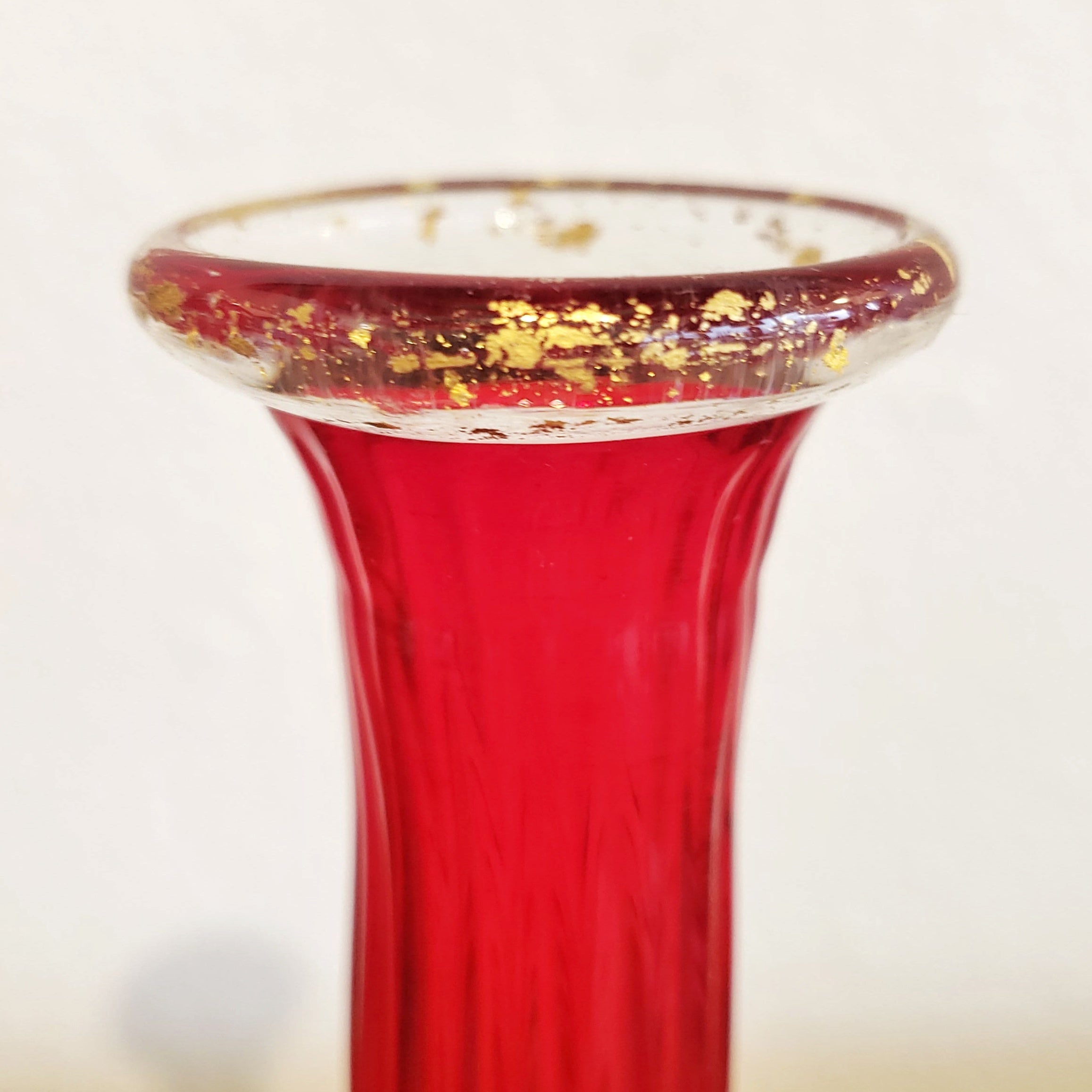 BAROVIER AND TOSO CARNELIAN RED MURANO GLASS VASE