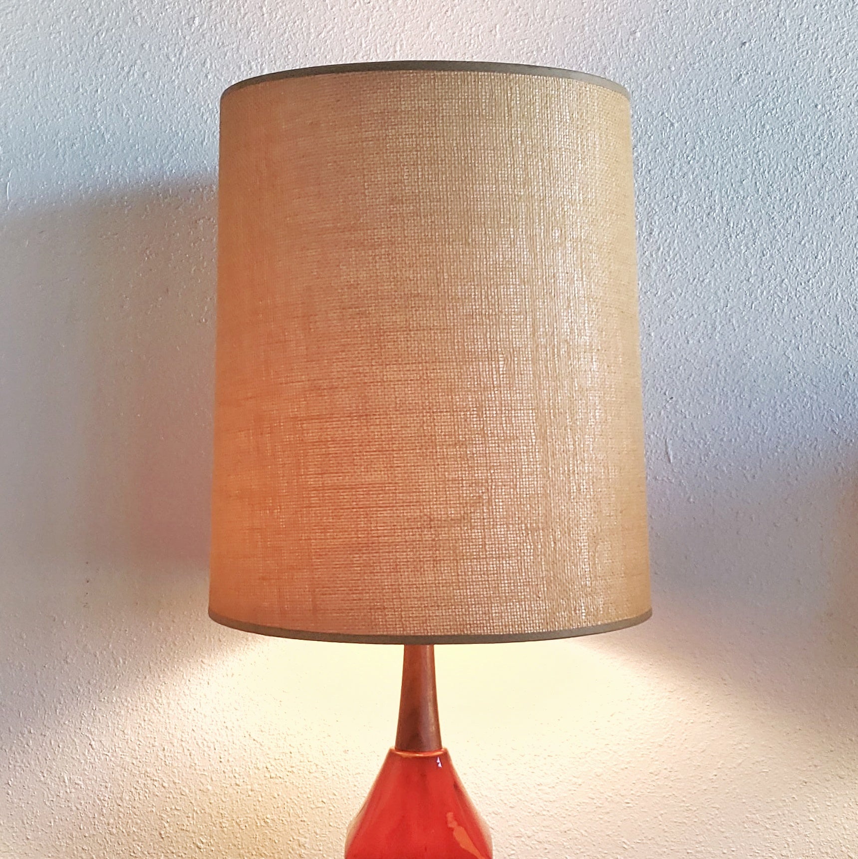 CANADIAN STUDIO POTTERY TABLE LAMP (UNSIGNED)