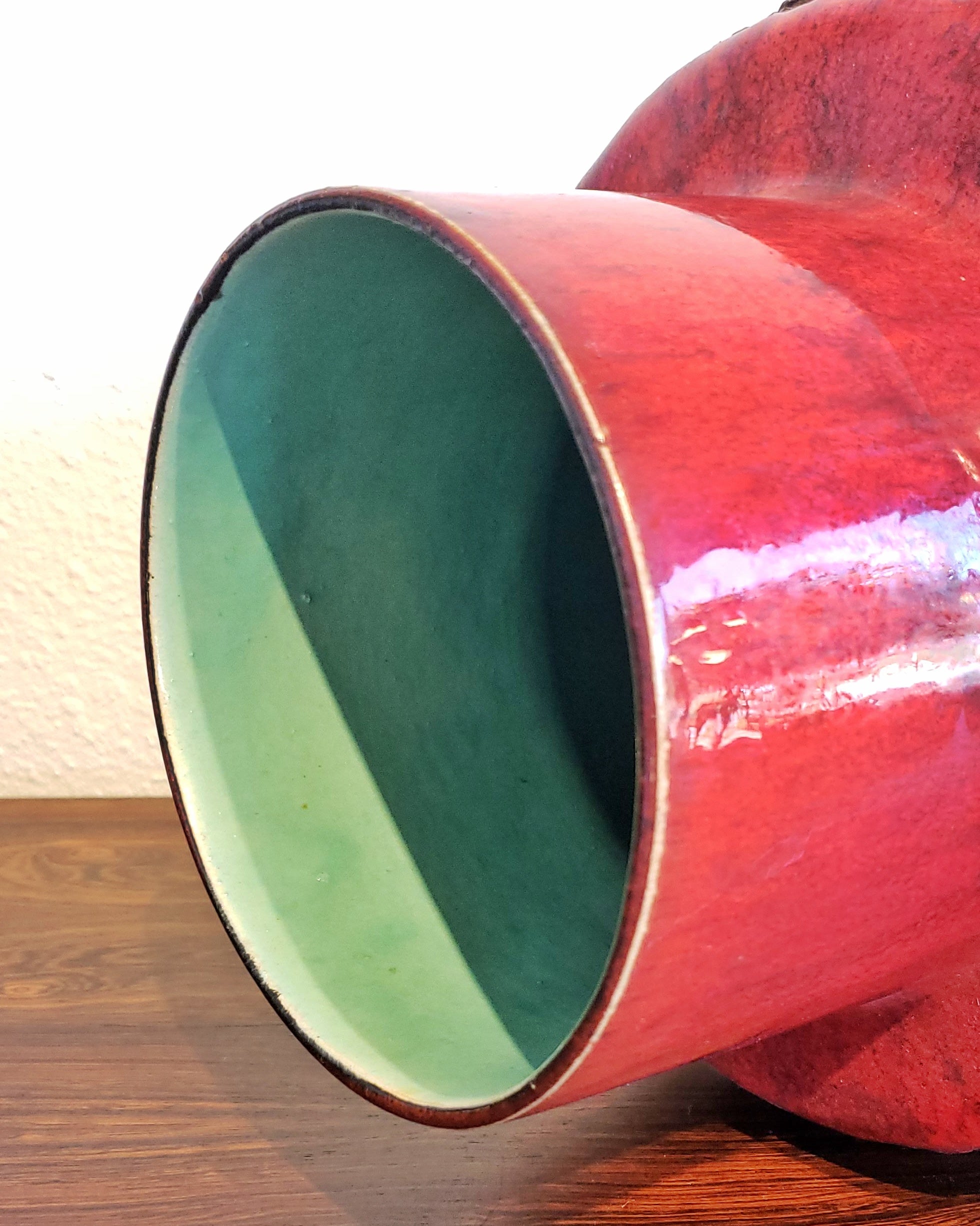 RED AND BLACK VOLCANIC OTTO KERAMIK FLOOR VASE