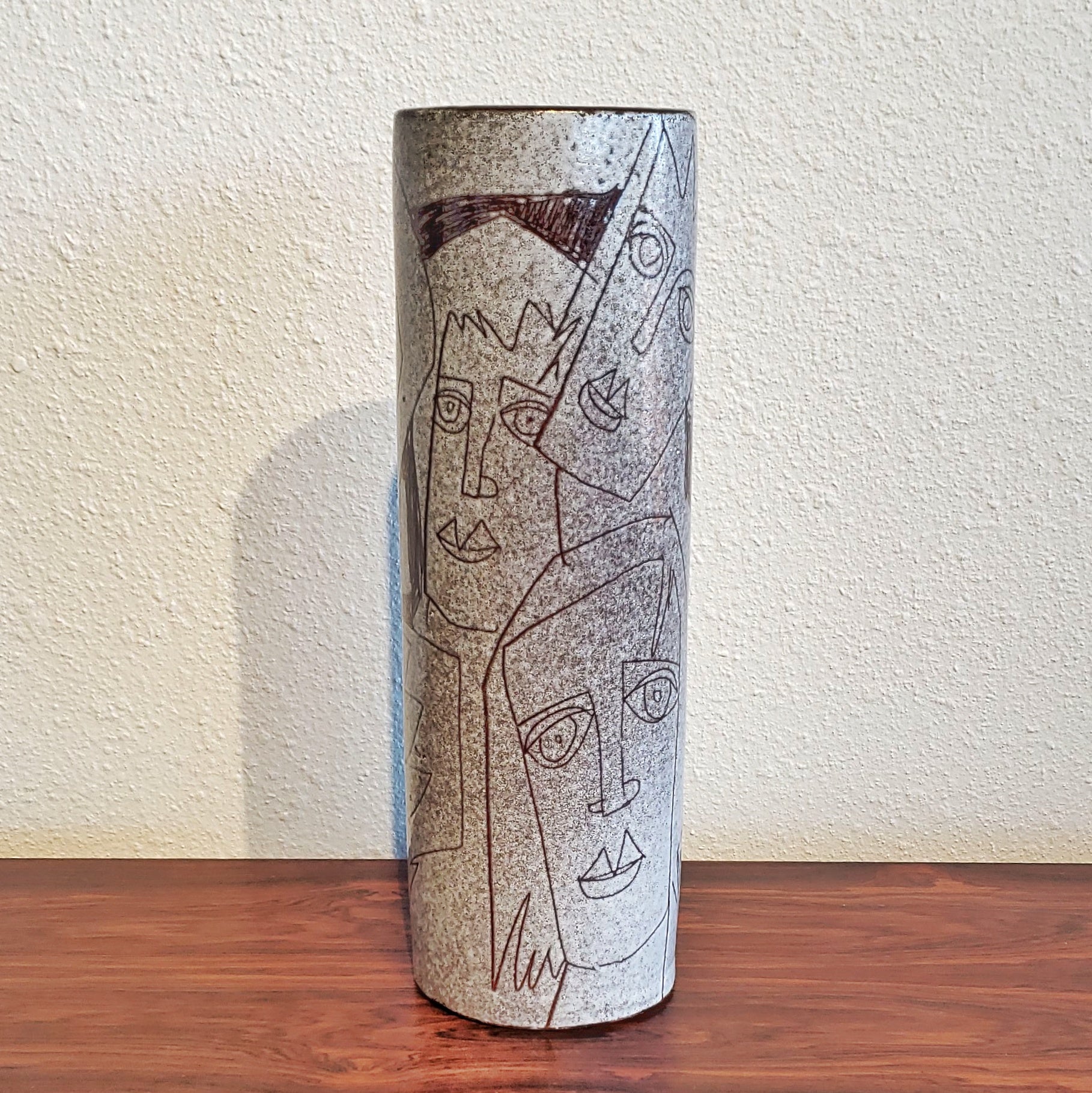 CHARLES SUCSAN STUDIO CYLINDER VASE (33 cm; CANADA)