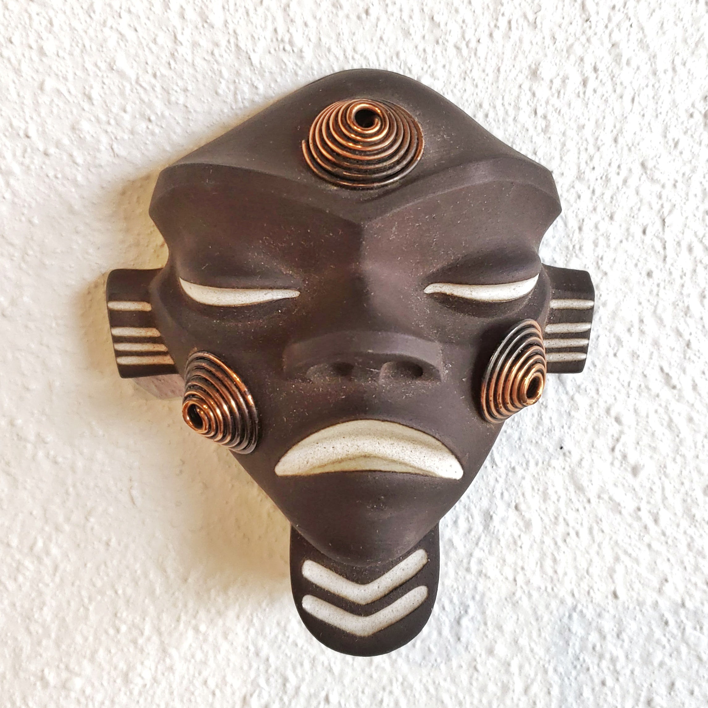 JAAP RAVELLI STYLIZED AFRICAN WALL HANGER (c. 1950s)