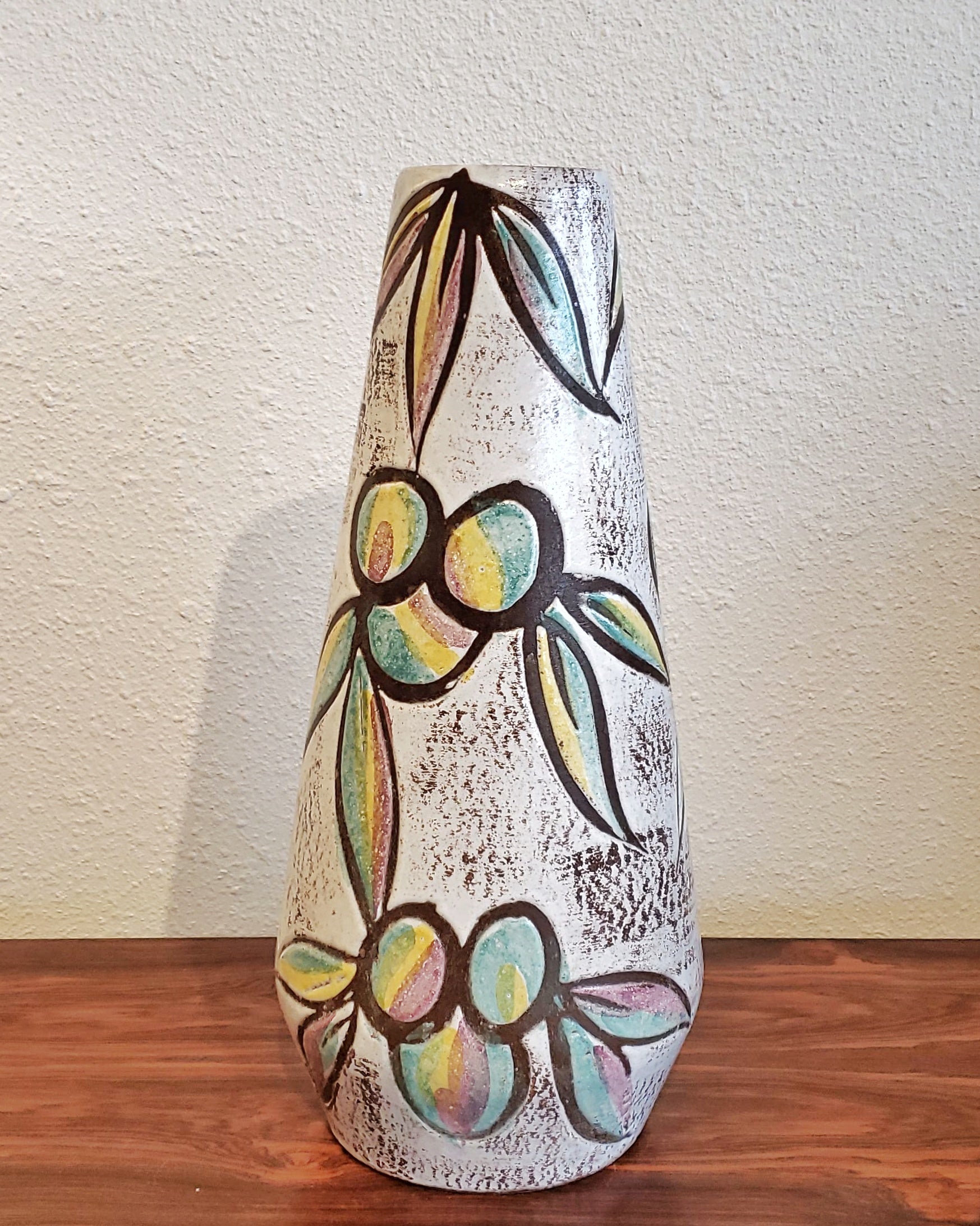 TALL SCHEURICH TEARDROP WITH FRUIT MOTIF Nr. 529/38