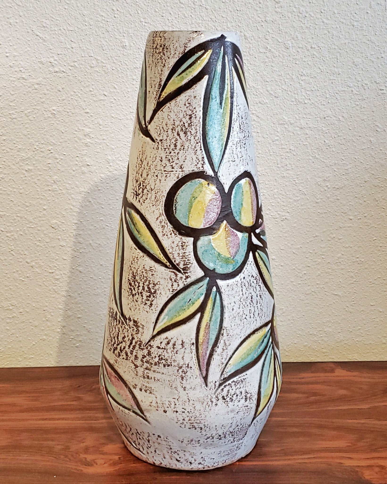 TALL SCHEURICH TEARDROP WITH FRUIT MOTIF Nr. 529/38