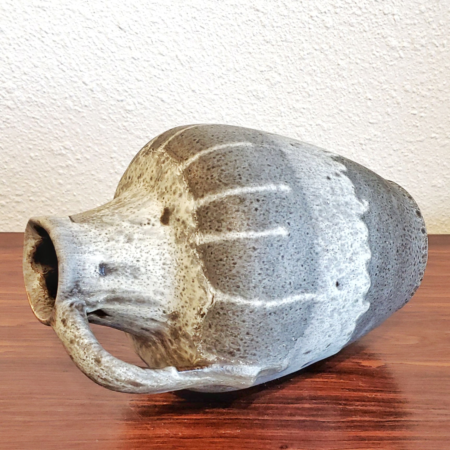 GRAY EMONS & SÖHNE KERAMIK LAVA GLAZE JUG VASE