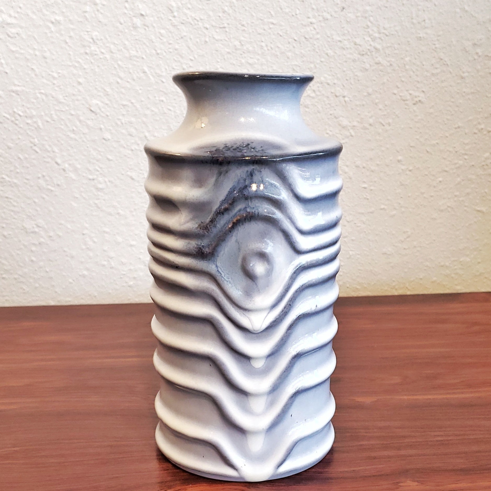 RARE CARI ZALLONI FOR STEULER KERAMIK ‘ZYKLON’ VASE Nr. 405/20