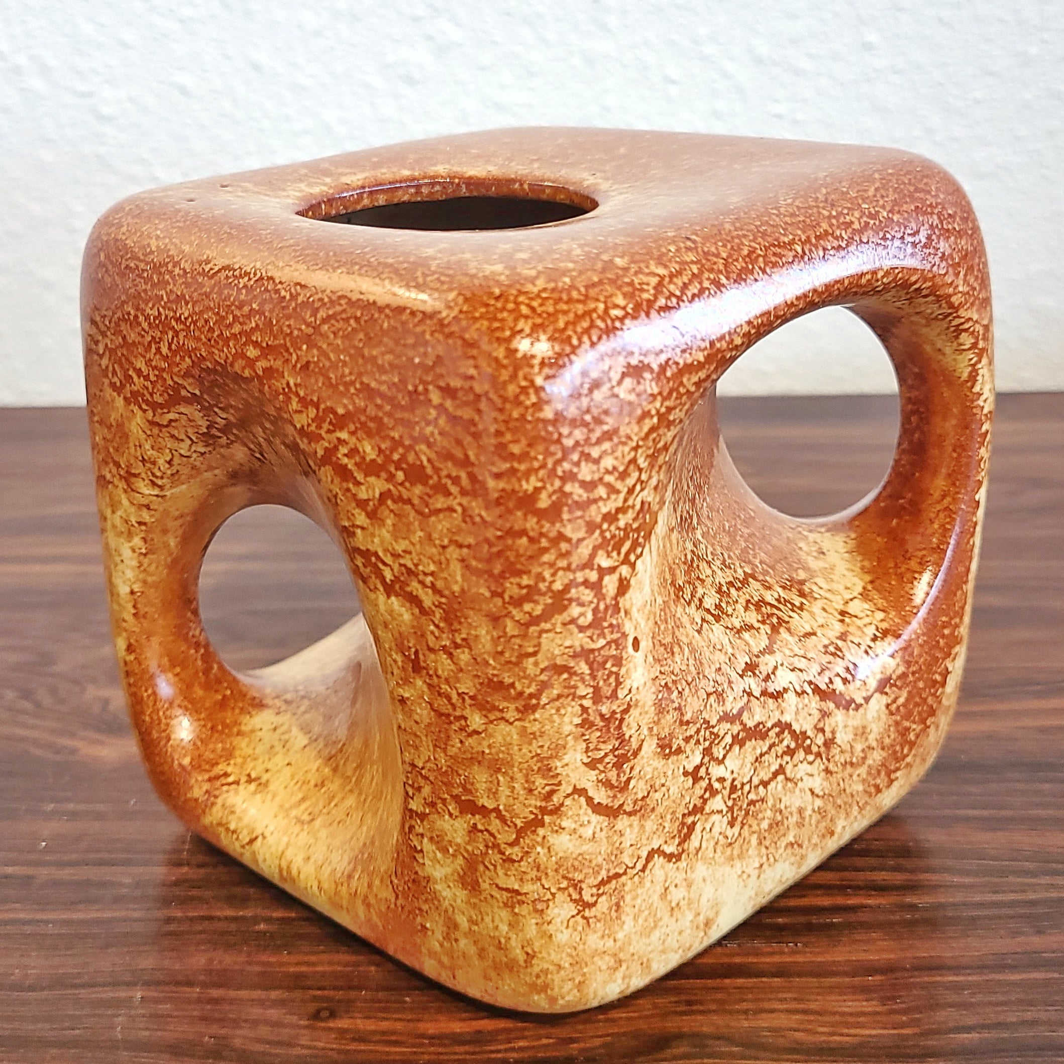 BERTONCELLO CUBE VASE