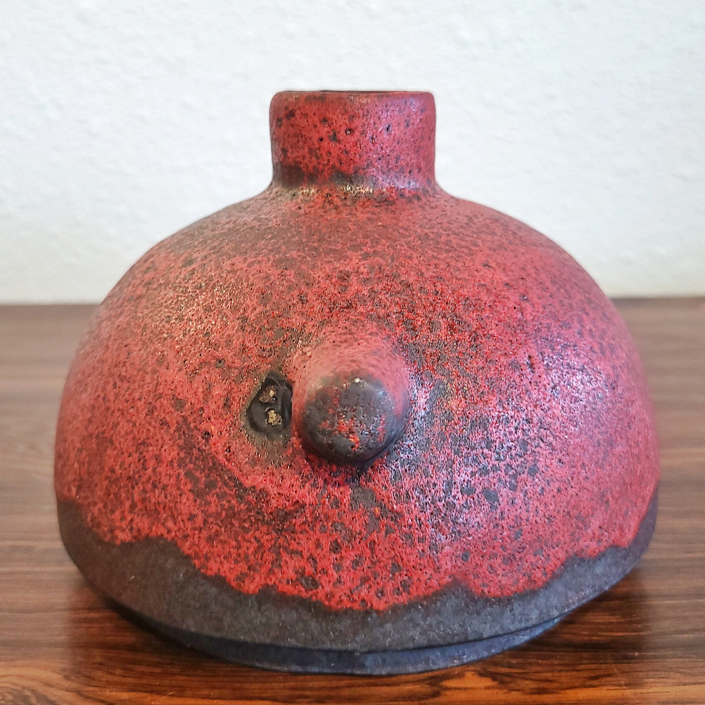 RED RUSCHA KERAMIK “UFO” VASE Nr. 348