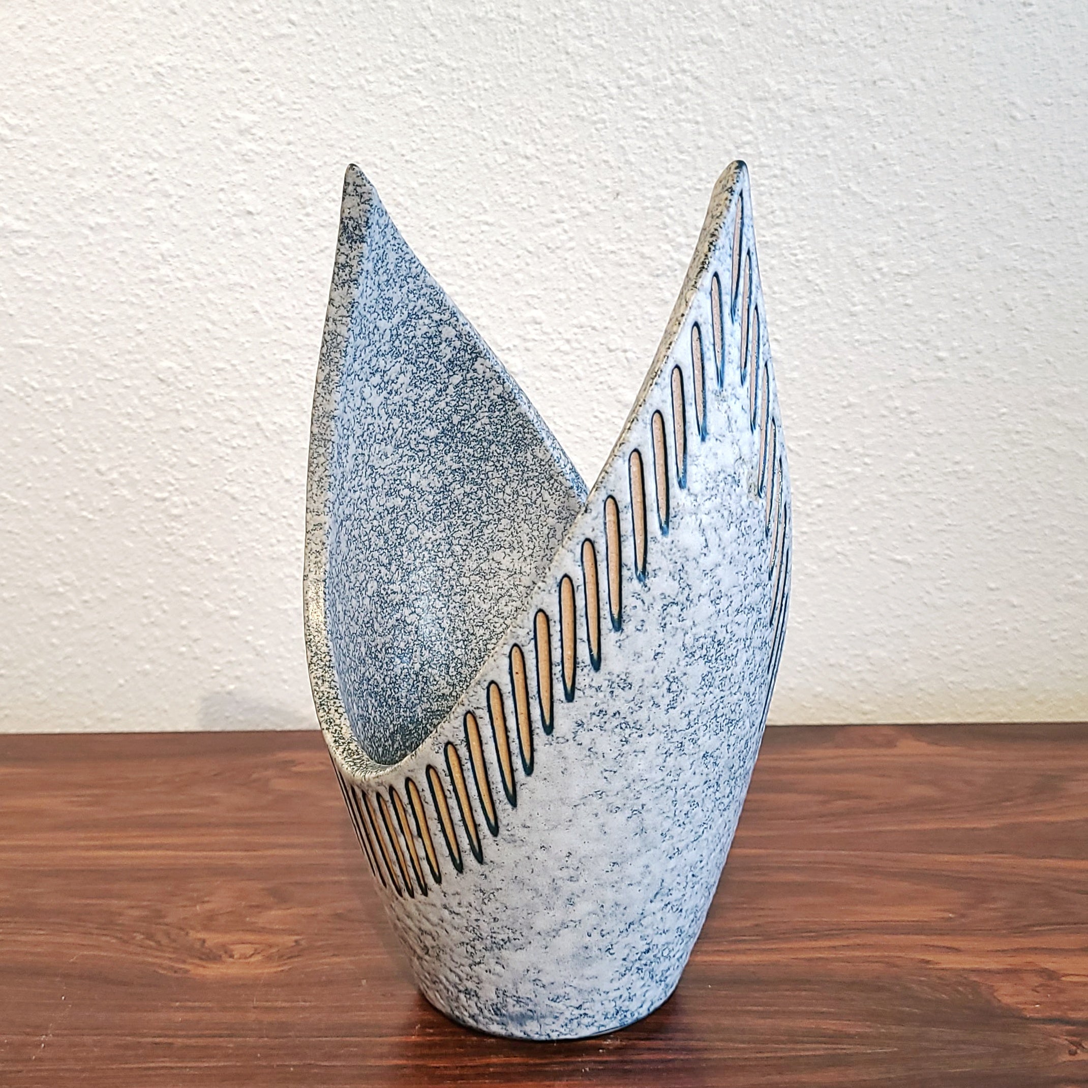 STONEWARE IKEBANA VASE