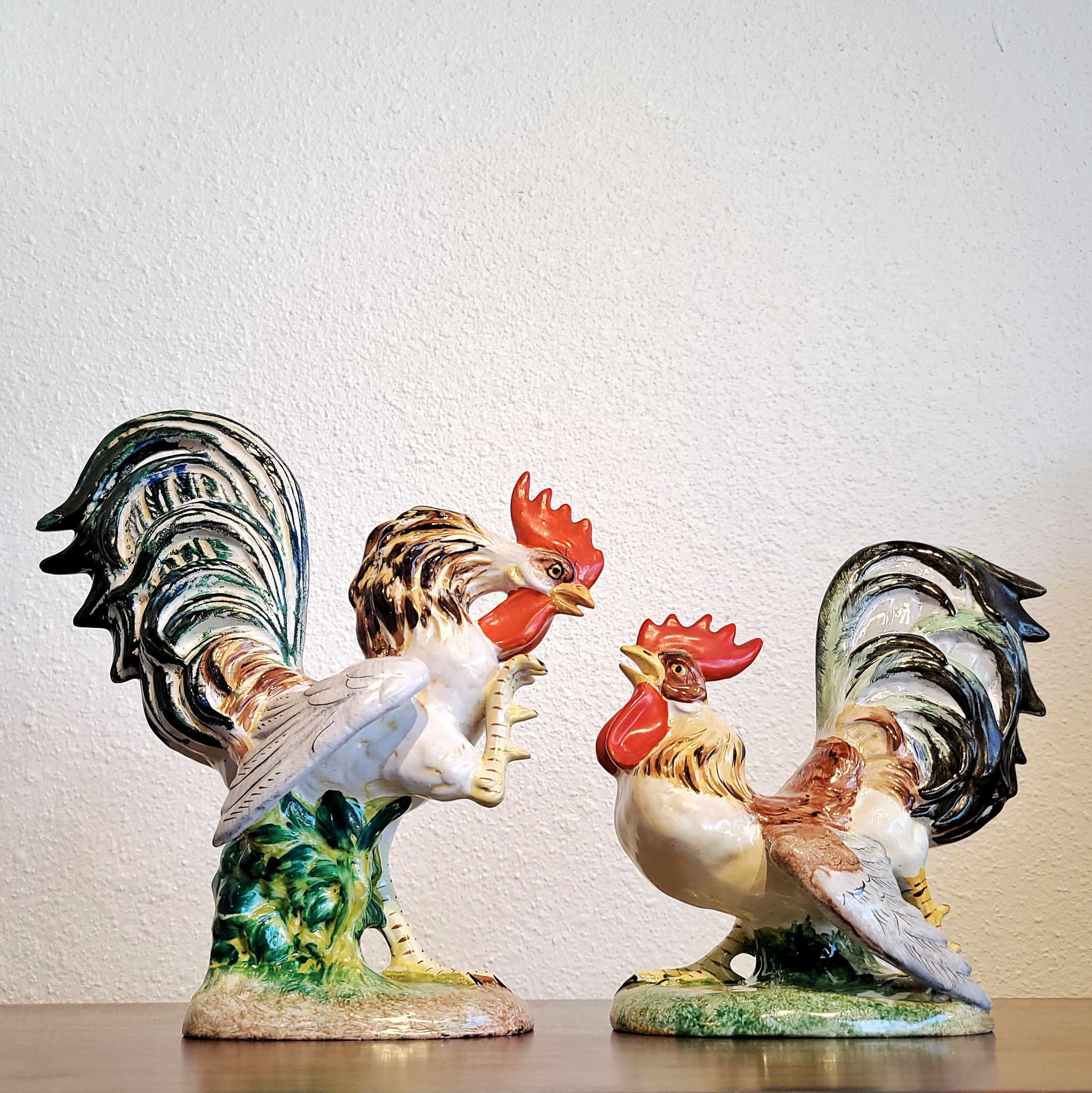FIGHTING COCKS FIGURINES BY URBANO ZACCAGNINI (PAIR) FLORENCE, ITALY –  Modern Redux