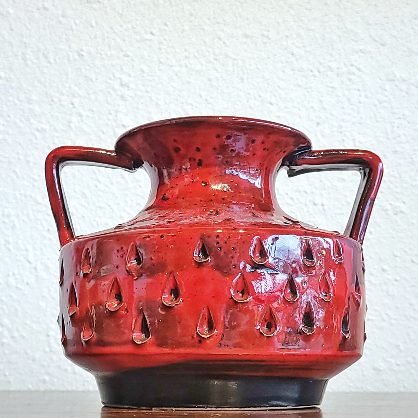 RED ITALIAN ‘COMO’ DÉCOR DOUBLE HANDLED VASE (HANDMADE)