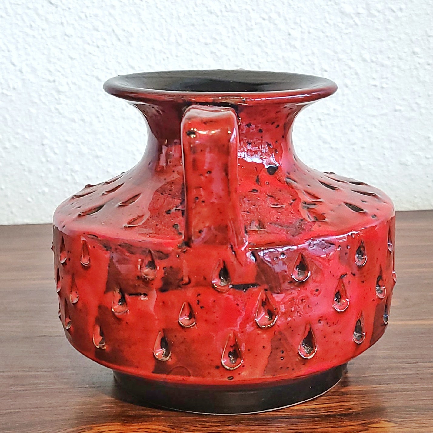 RED ITALIAN ‘COMO’ DÉCOR DOUBLE HANDLED VASE (HANDMADE)