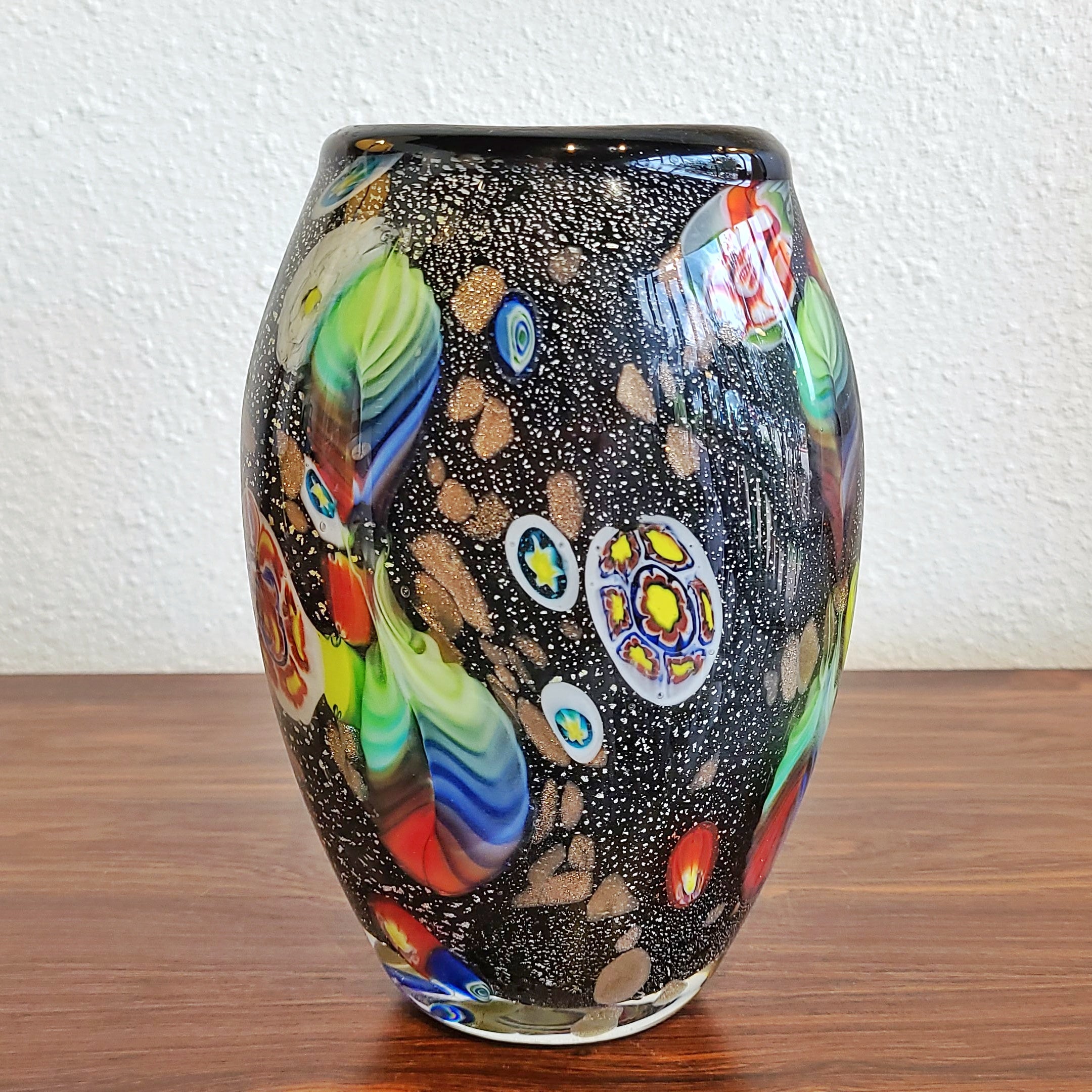 1950s MURANO GLASS VASE WITH ‘TUTTI FRUTTI’ DÉCOR (ITALY)