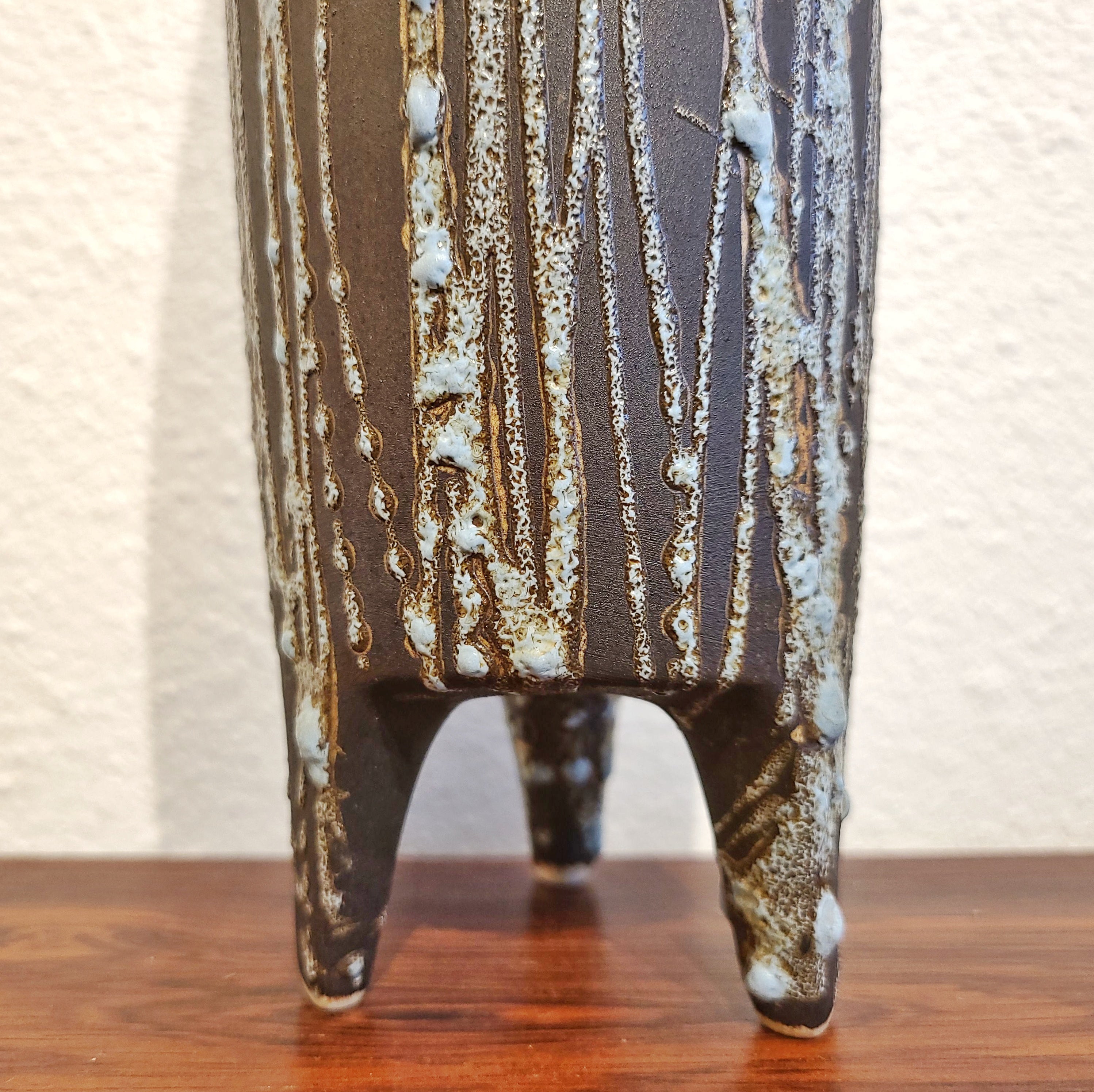 VINTAGE NAGEIRE STYLE IKEBANA TRIPOD VASE