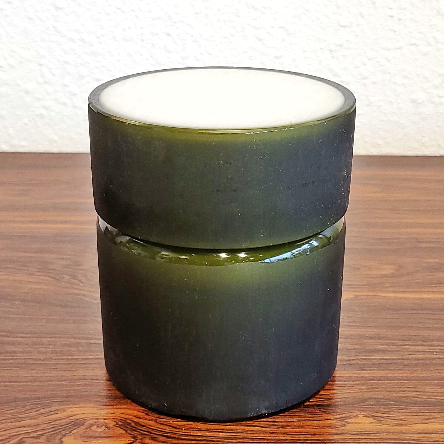 1960s VISTOSI FROSTED OLIVE GREEN AND WHITE CASED GLASS BOX (MURANO)