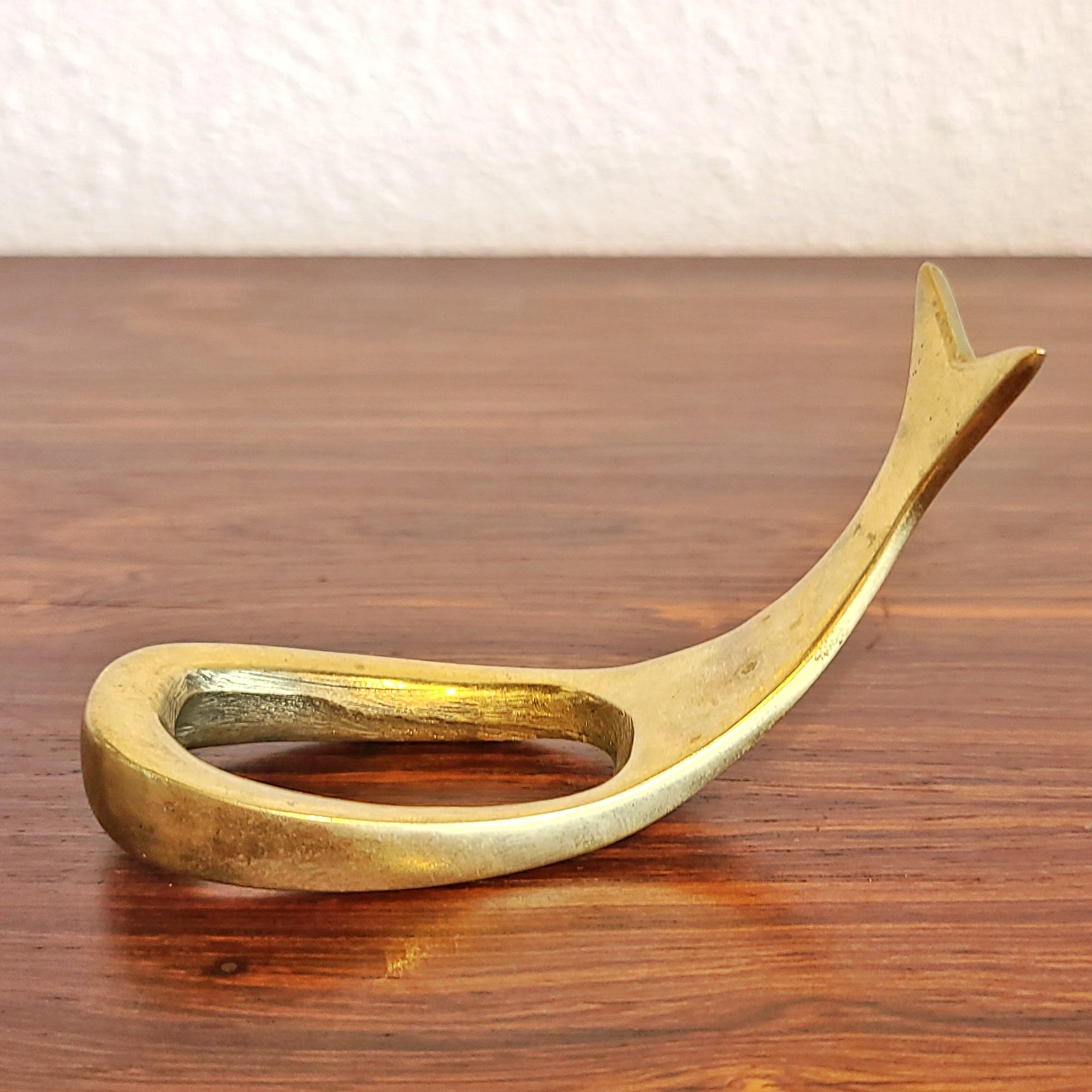 BRASS PIPE STAND IN THE STYLE OF CARL AUBOCK