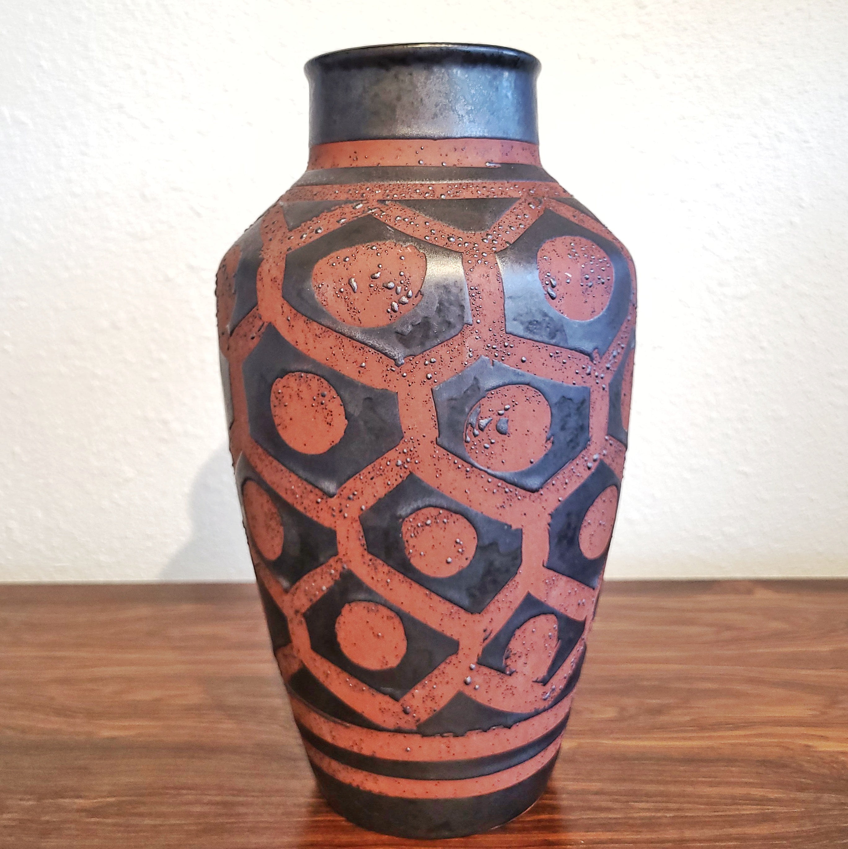 CARSTENS TÖNNIESHOF RUSTY ORANGE AND GUNMETAL ‘ANKARA’ VASE Nr. 1233/34