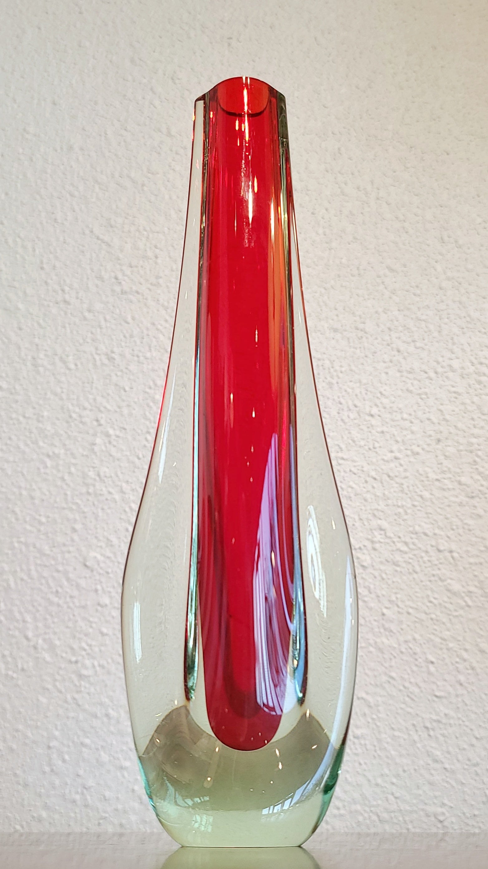 GIORGIO FERRO RED AND GREEN SOMMERSO GLASS TEARDROP VASE